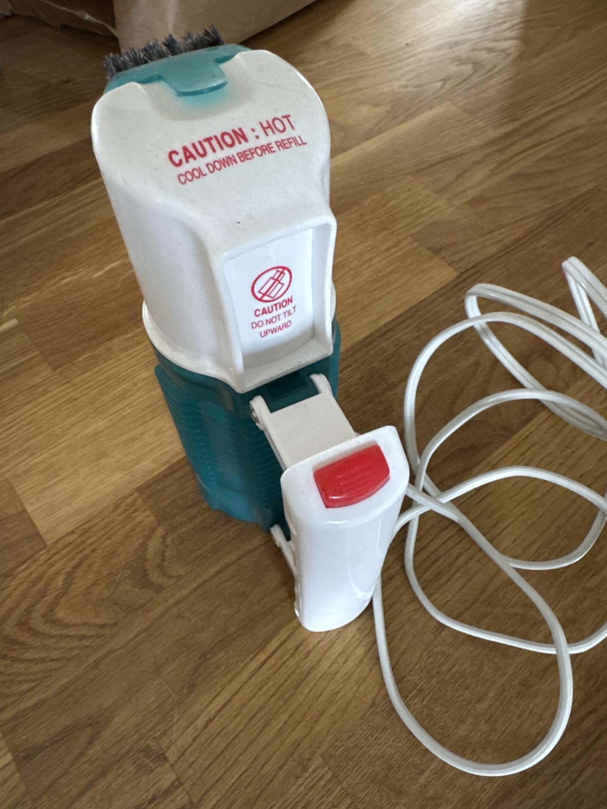 Conair Travel Steamer for Clothes - Mini Garment Steamer, Fabric Steamer in Green by Travel Smart - Packable in Carry On Luggage - Dual Voltage customer photo 2