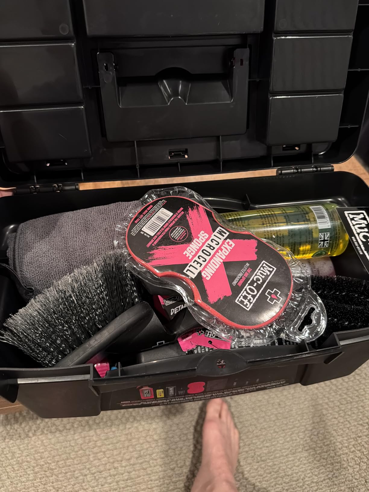 Muc Off Ultimate Bicycle Cleaning Kit - Must-Have Kit to Clean, Protect and Lube Your Bike - Includes Bike Cleaner, Bike Protect, Brushes and More customer photo 2