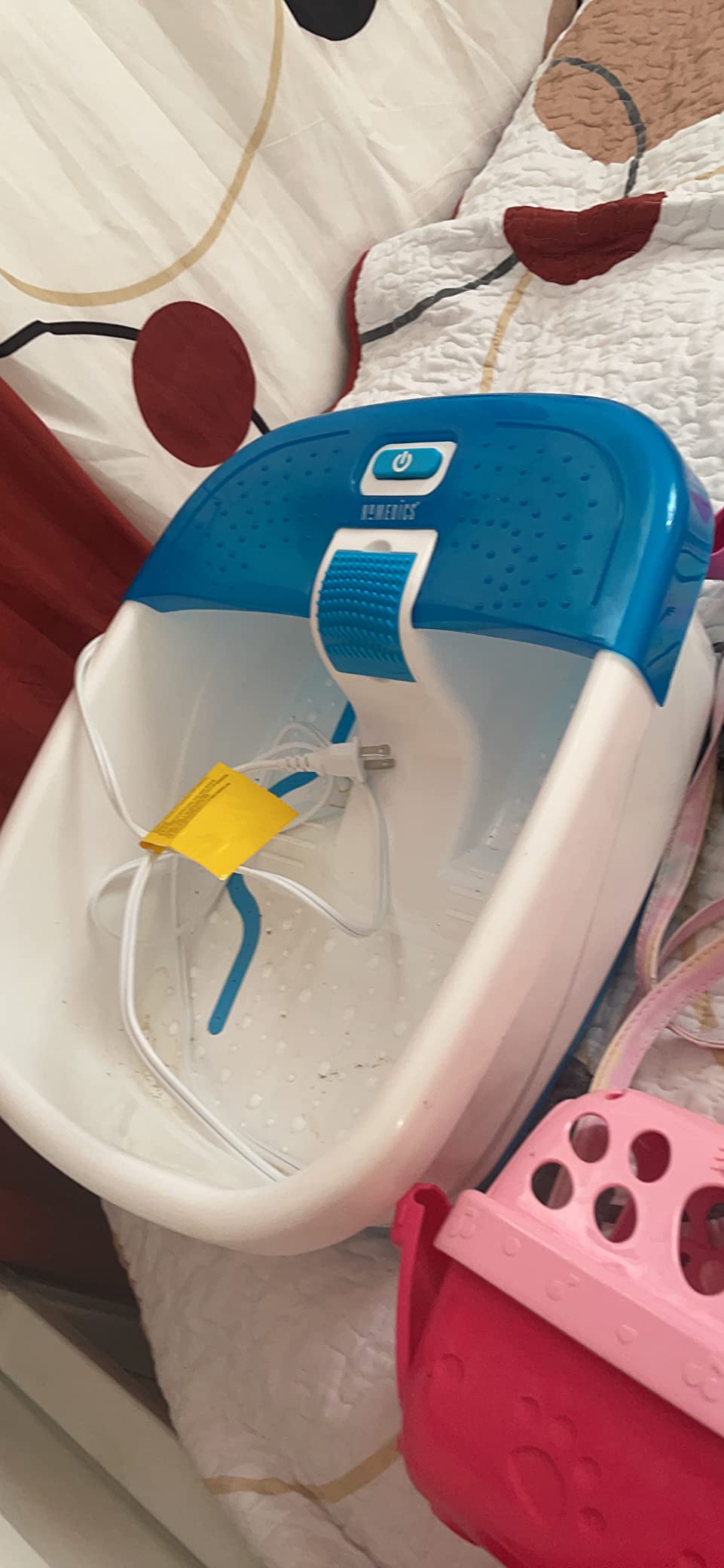 HoMedics Bubble Bliss Deluxe Foot Spa with Heat Massaging Arch, 3 Acupressure Attachments, Splash Guard, Raised Nodes Creates Bubbles, Improves Circulation, Soothe Tired Muscles customer photo 2