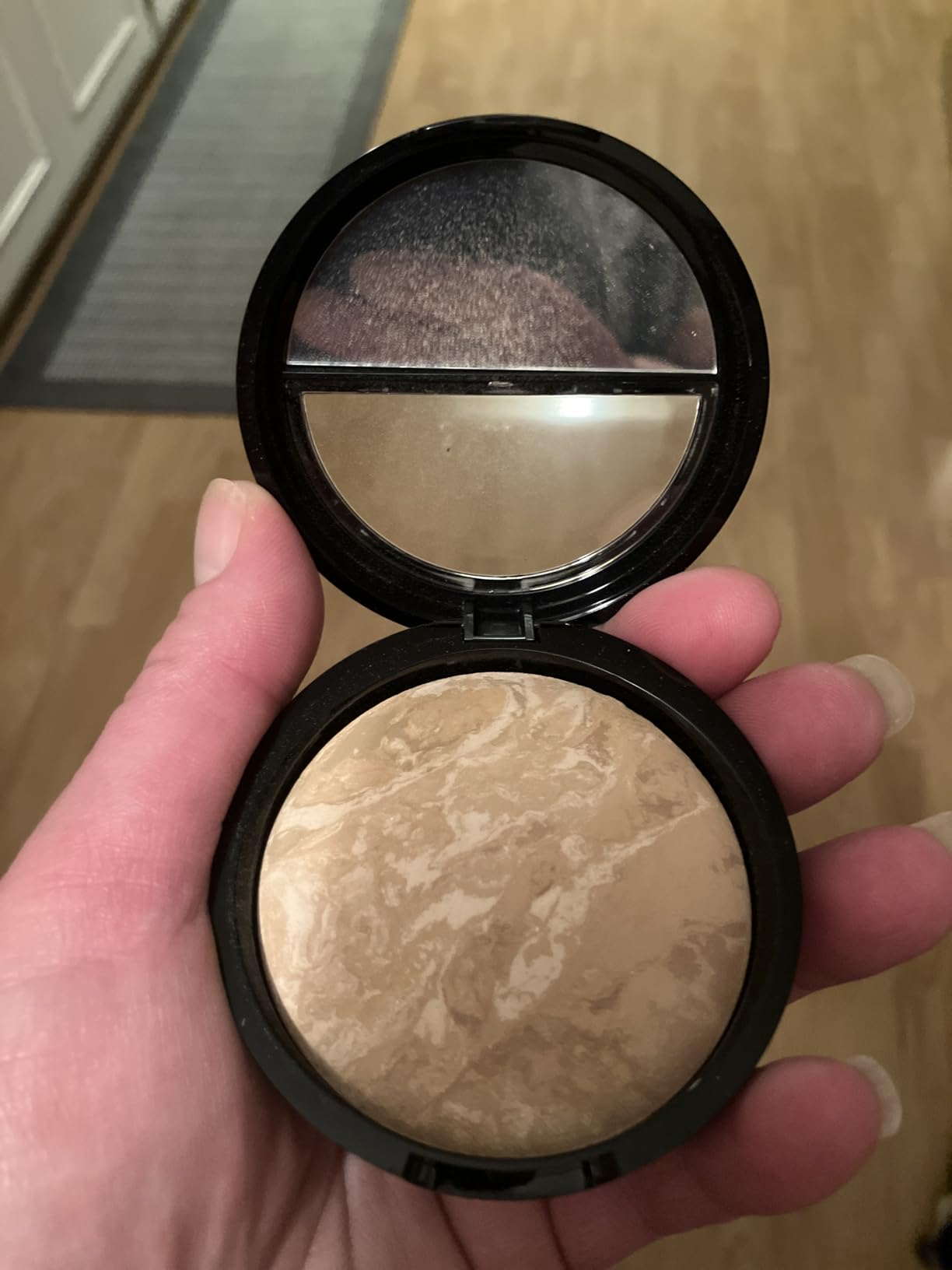 Laura Geller New York Award-Winning Baked Balance-n-Brighten Color Correcting Powder Foundation - Handmade in Italy - Buildable Coverage, Matte Finish - For Mature & Sensitive Skin customer photo 1