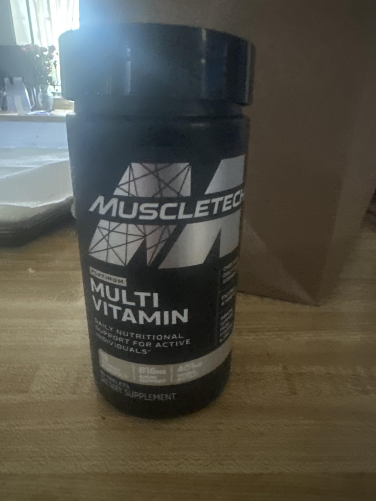 MuscleTech Platinum Multivitamins for Men & Women - Multi-Vitamin Supplement for Immune Support - 18 Vitamins & Minerals, Vitamin A C D E B6 B12 - Daily Workout Supplements for Men - 90 Capsules customer photo 1