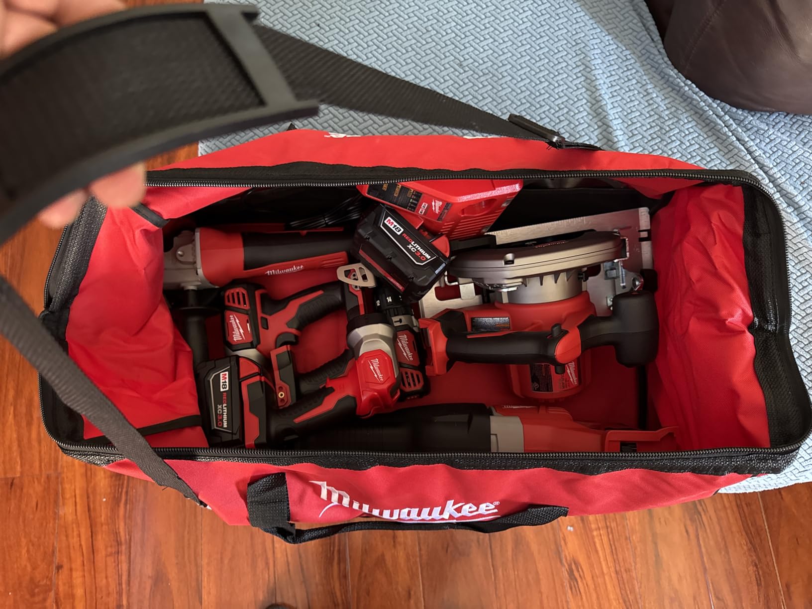 Milwaukee M18 Cordless LITHIUM-ION 6-Tool Combo Kit (2696-26) customer photo 2