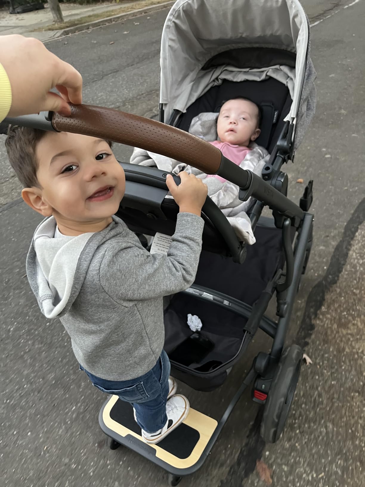 UPPAbaby PiggyBack Ride-Along Board for Vista, Vista V2, and Vista V3 Strollers / Quick Attachment for Children to Stand + Stroll / 55 lbs. Weight Capacity customer photo 1