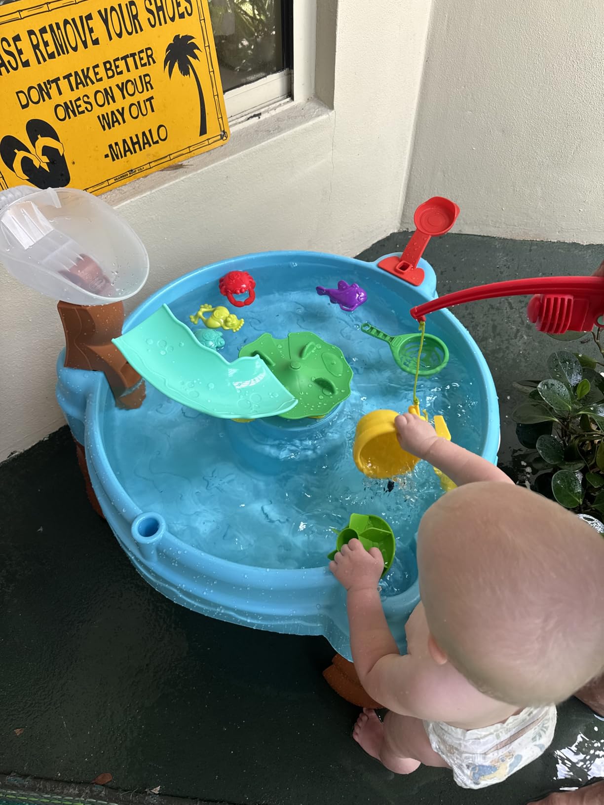 Little Tikes Full Set Water Table Fish 'n Splash - Full Set w/Toys & Fishing Set customer photo 1