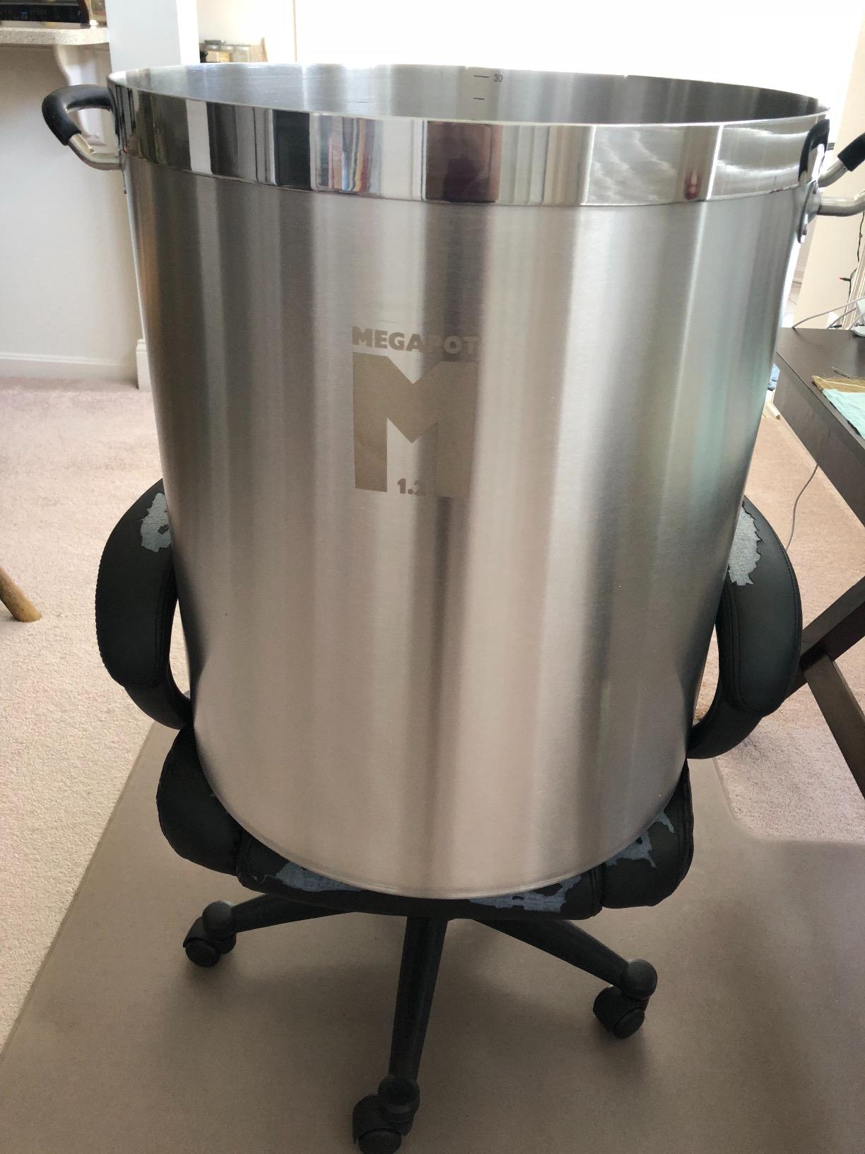 Northern Brewer - MegaPot Stainless Steel Brew Kettle with Volume Markings (8 Gallon w/Valve) customer photo 1