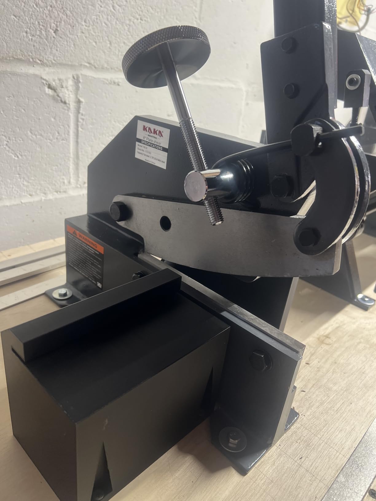 KAKA INDUSTRIAL Manual Metal Shear HS-12, 12 inch Throatless Cutting Machine for Sheet Metal, Plate Steel and Round Bars - Portable Workbench-Mounted Tool customer photo 1