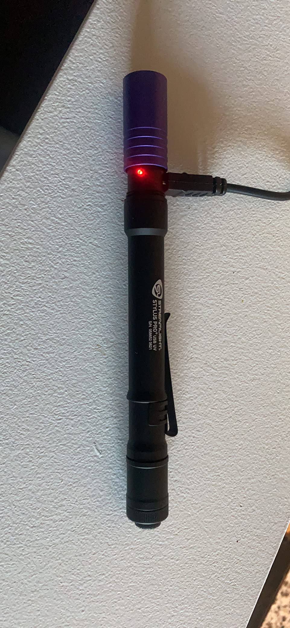 Streamlight 66149 Stylus Pro USB 400nm UV Rechargeable Penlight with Cord and Nylon Holster, Black customer photo 2