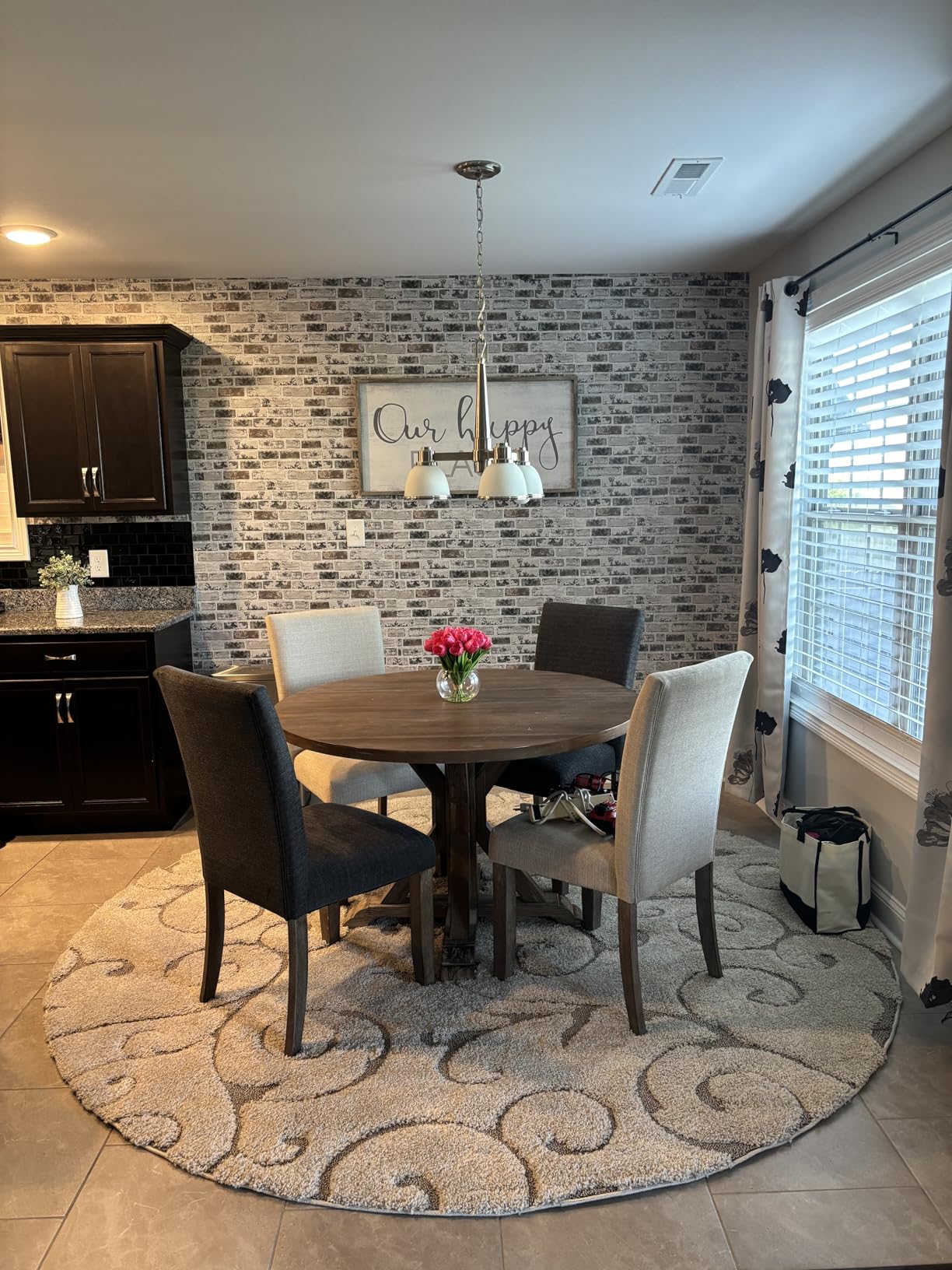 SAFAVIEH Florida Shag Collection Area Rug - 8' x 10', Cream & Cream, Scroll Design, Non-Shedding & Easy to Clean, High-Low Plush Pile, Ideal for Living Room, Bedroom, Dining Space (SG455-1111) customer photo 1