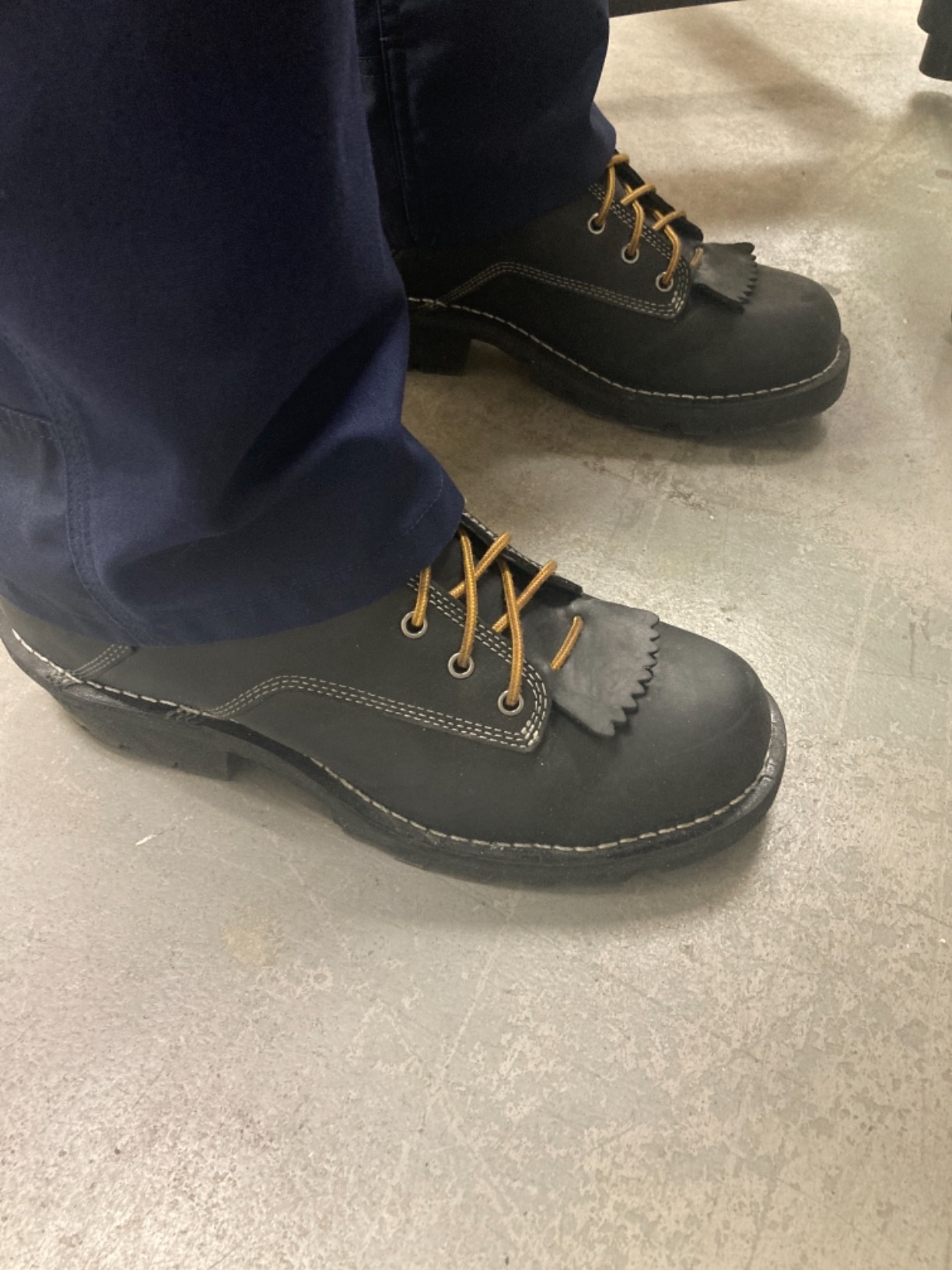 Danner Logger Boots for Men - Waterproof, Oiled Nubuck Leather on a Lightweight Platform with Vibram 360 Traction Outsole with 90-Degree Heel customer photo 2