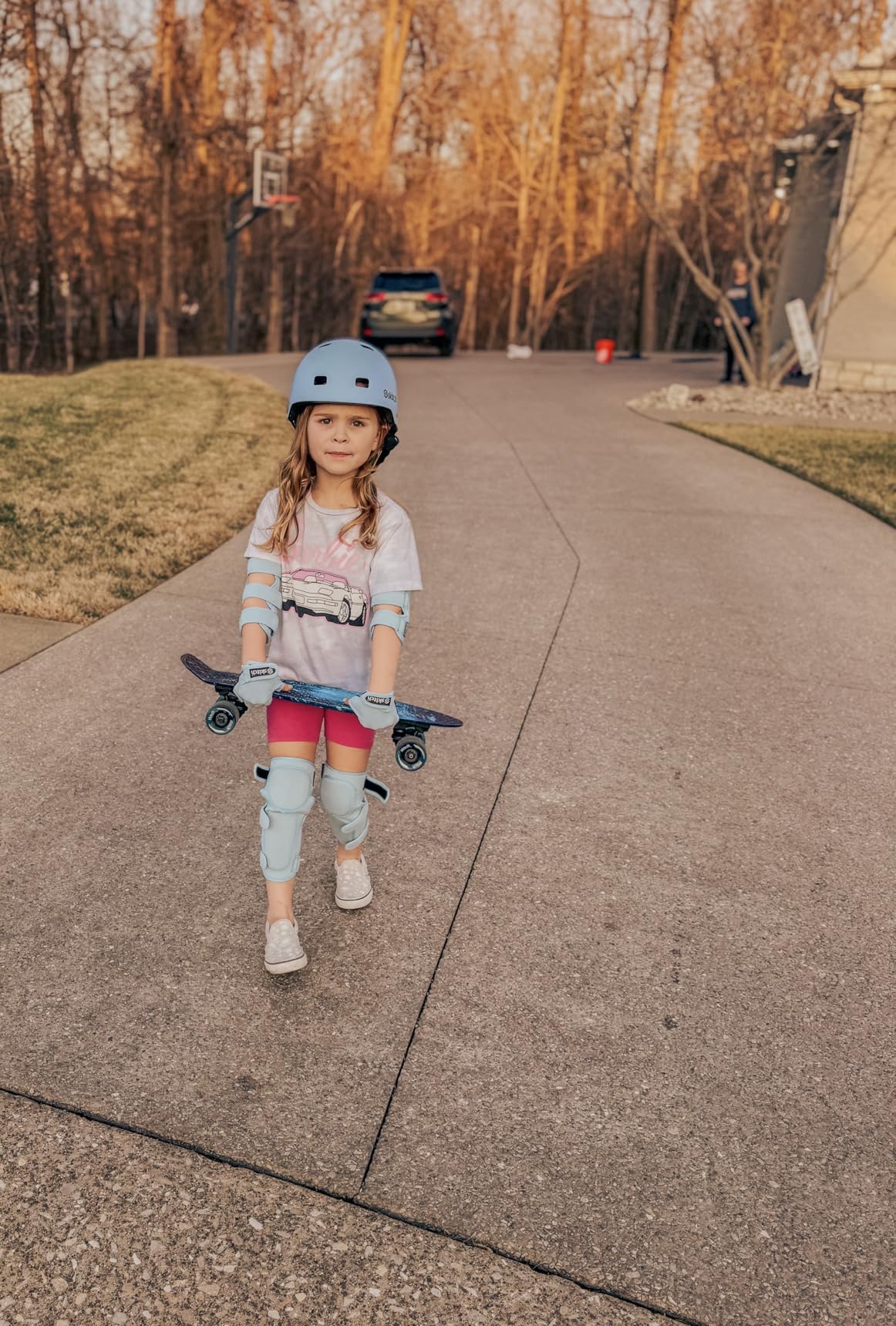 SKITCH Skateboards for Kids, Teens and Adults | Premium Skateboard Gift Set for Beginners and Pros Complete with Mini Cruiser Board + Skateboard Backpack + Video Course + Speed Control + Skate Tool customer photo 1