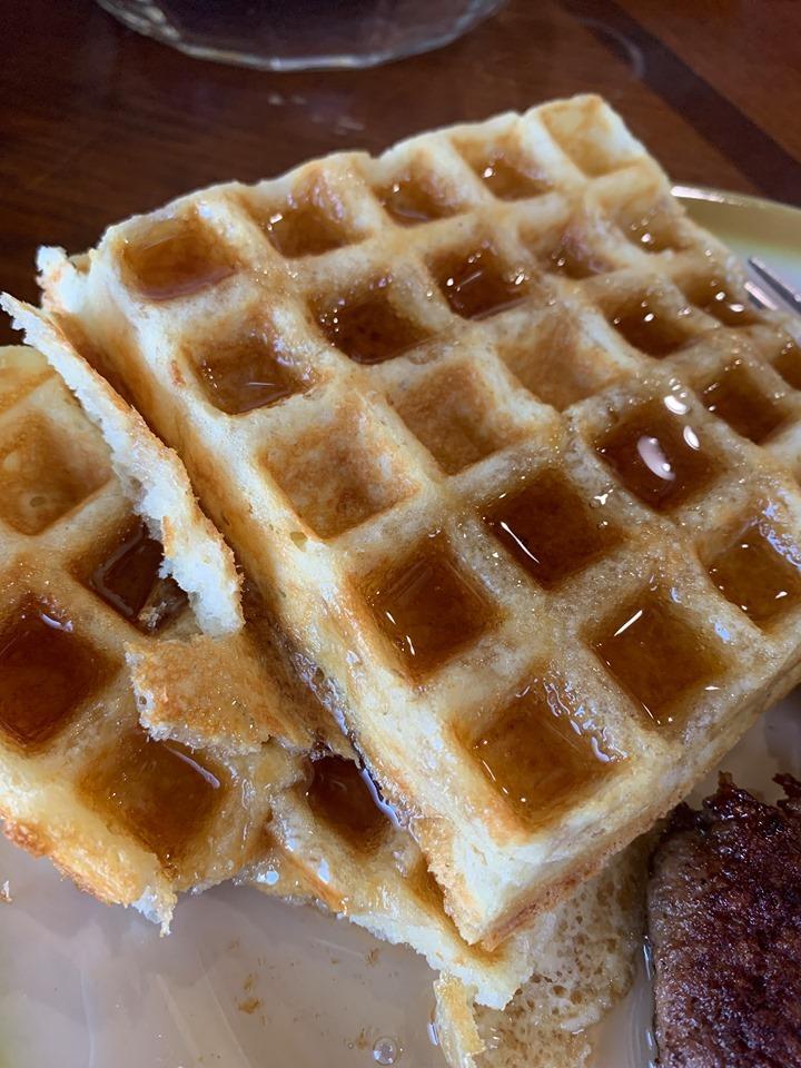 Breville BWM604BSS Smart Square Waffle Maker, 4 Slice Capacity, Brushed Stainless Steel customer photo 2