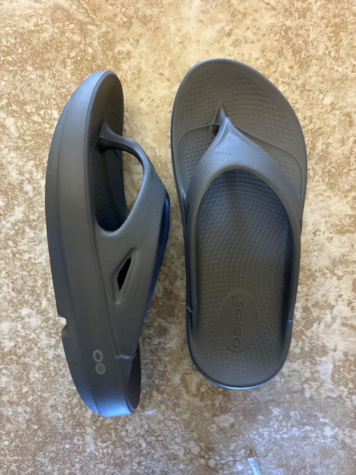 OOFOS OOriginal Recovery Sandal - Women's and Men's customer photo 2