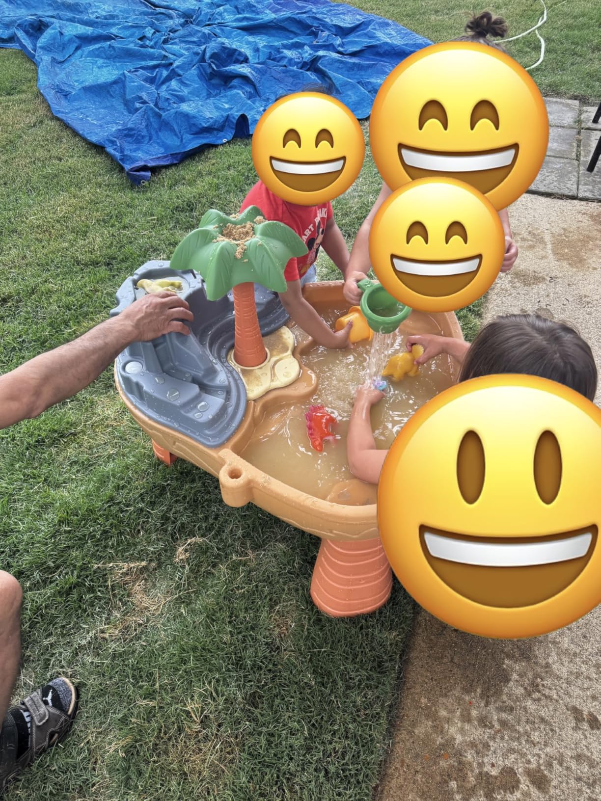 Step2 Dino Dig Sand and Water Table, Kids Activity Sensory Playset, Summer Outdoor Toys, 7 Piece Water Toy Accessories, For Toddlers 2-5 Years Old customer photo 2