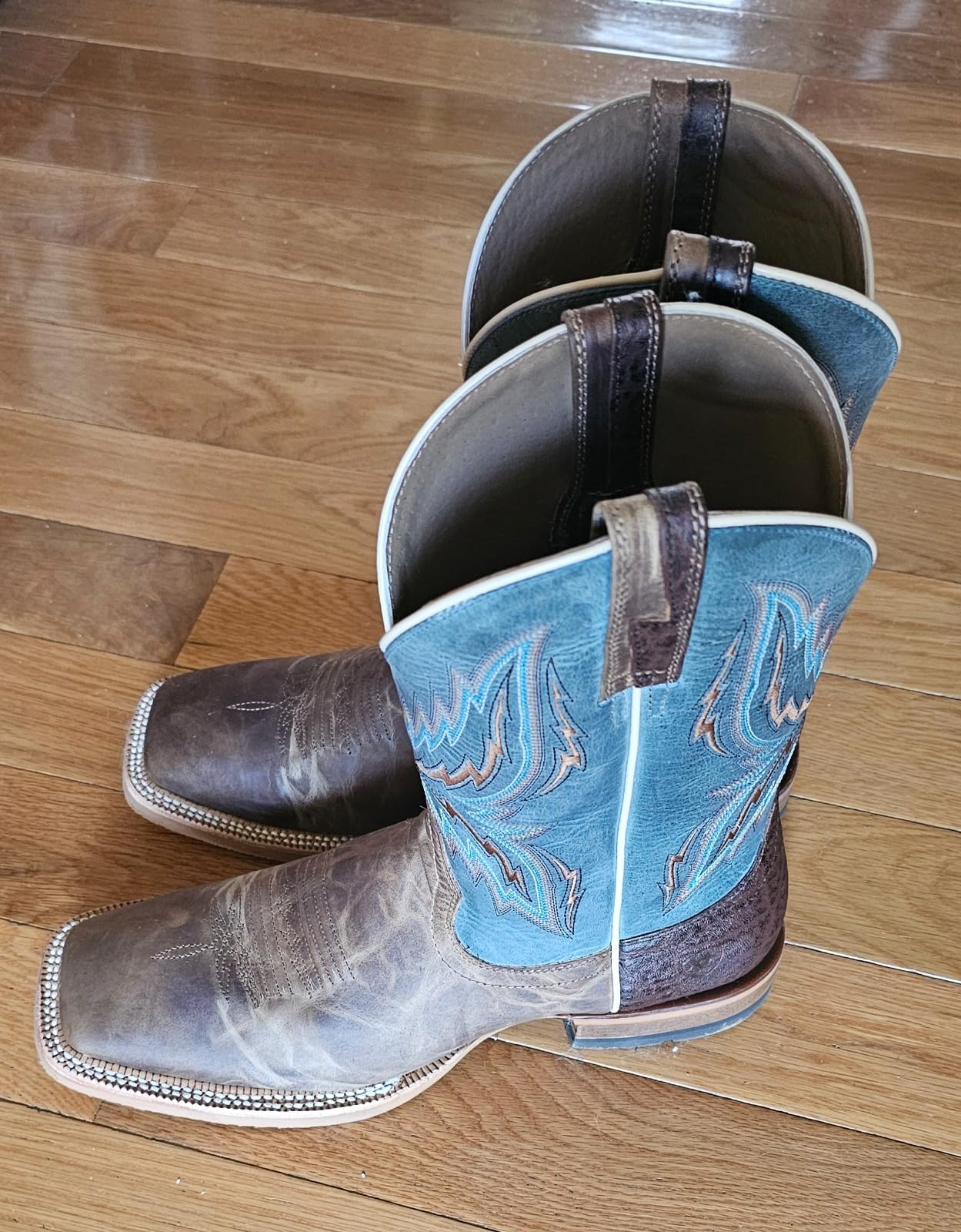 Ariat Men's Arena Rebound Western Boot customer photo 1