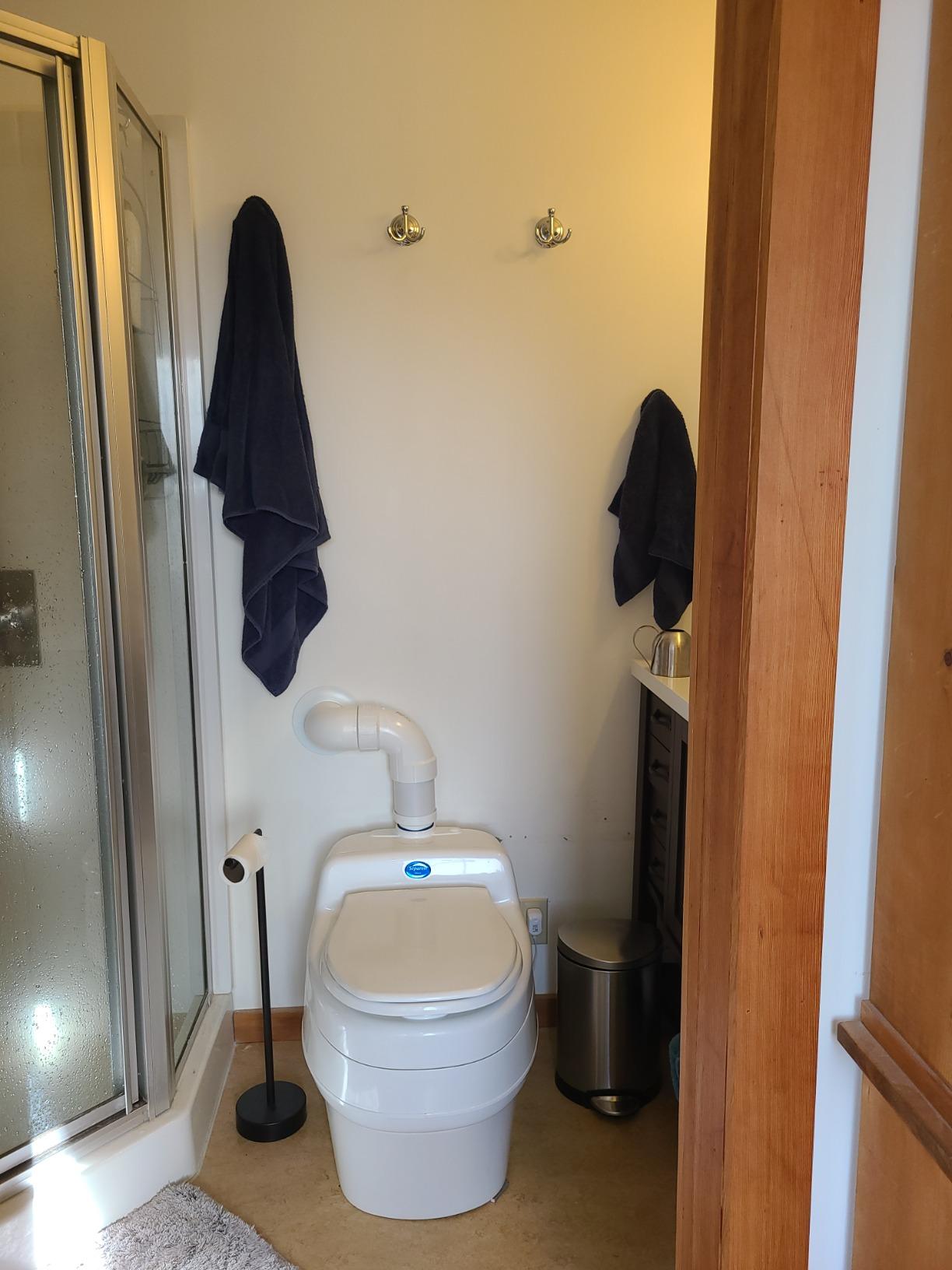 Separett Villa Urine-Separating Compost Toilet | No Additives or Mixing Needed, High-Capacity Design customer photo 2