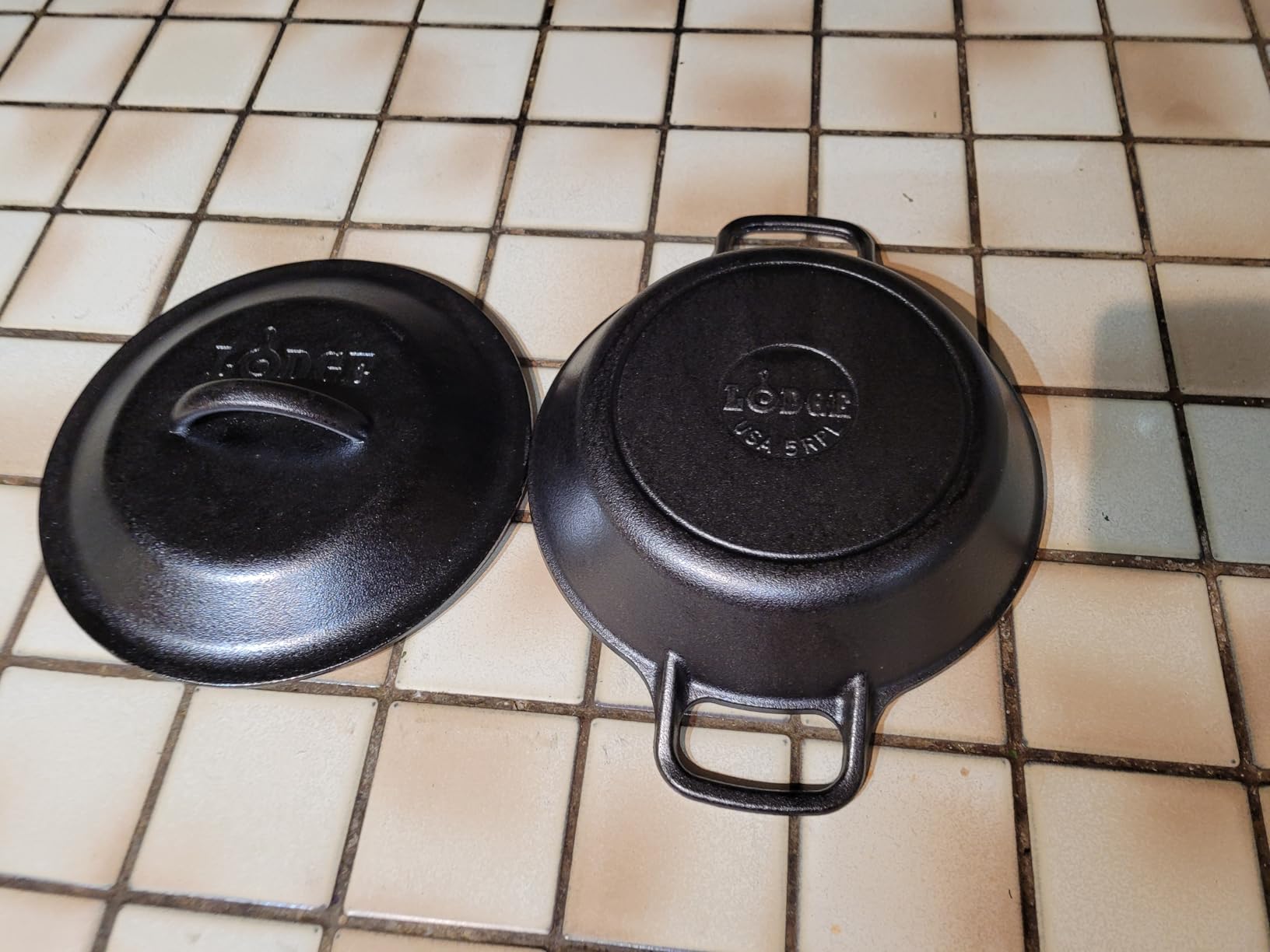 Lodge Seasoned Cast Iron Dual Handle Pan 8 Inch - Cast Iron Frying Pan - Even Heat Distribution - Oven & Stovetop Safe - PFAS-Free, Non-Toxic Cookware customer photo 2