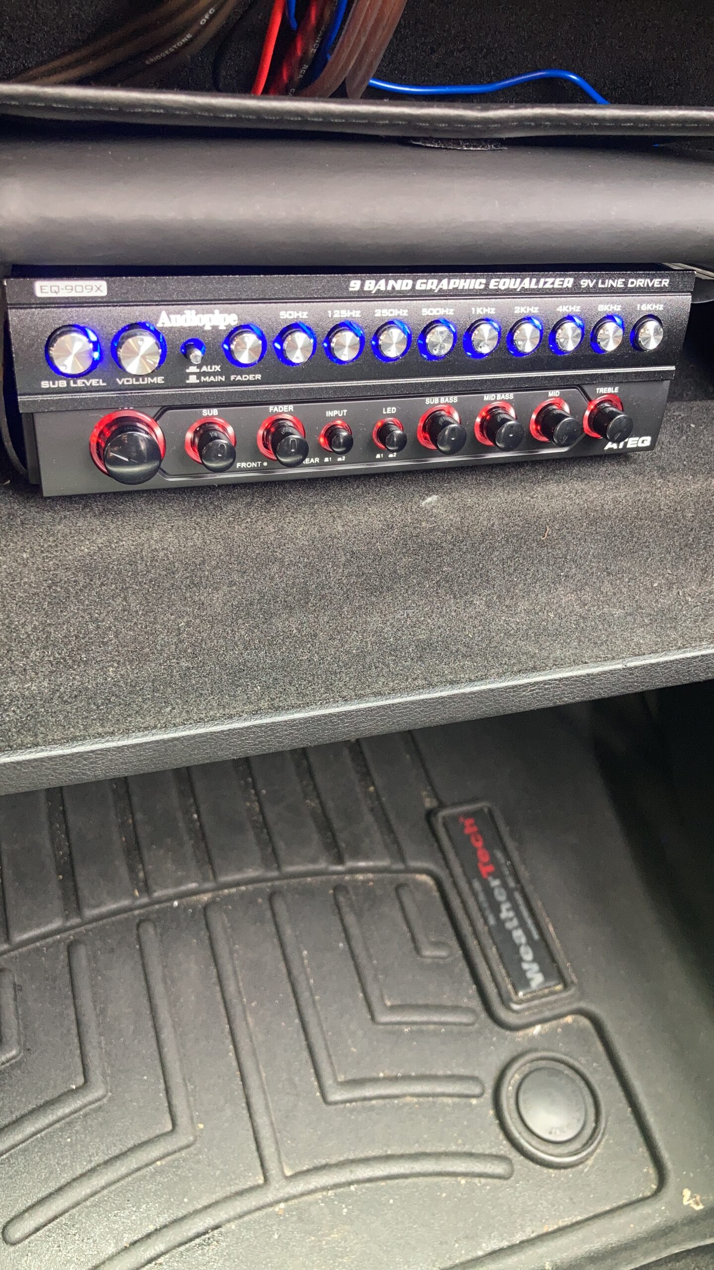 Audiopipe 9 Band Graphic Equalizer with 9V LINE DRIVER (EQ-909X) customer photo 2
