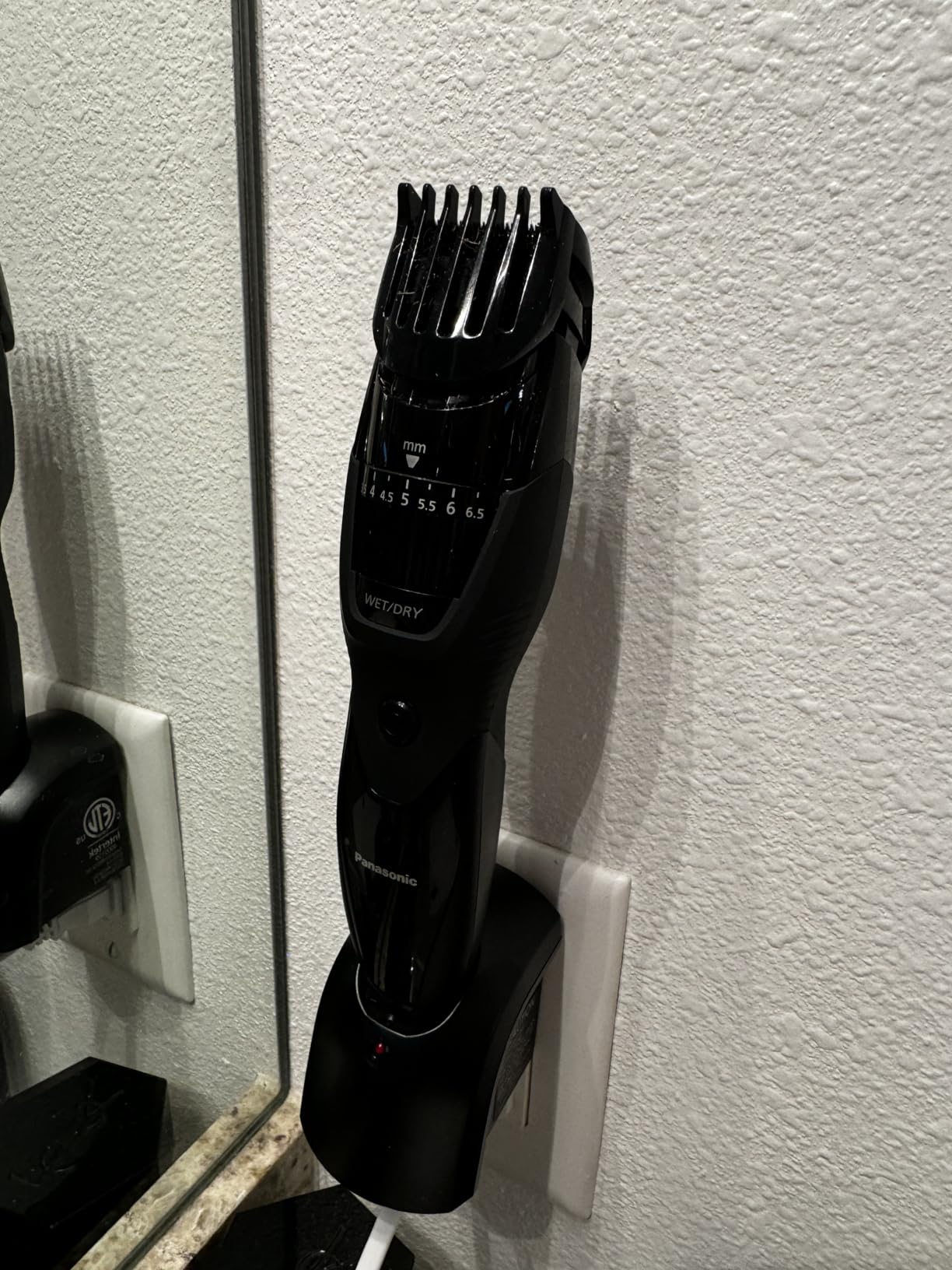 Panasonic Cordless Beard Trimmer for Men with Precision Dial, 19 Adjustable Length Settings, Rechargeable Battery, Washable, Birthday Gifts for Men, ER-GB42-K (Black) customer photo 1