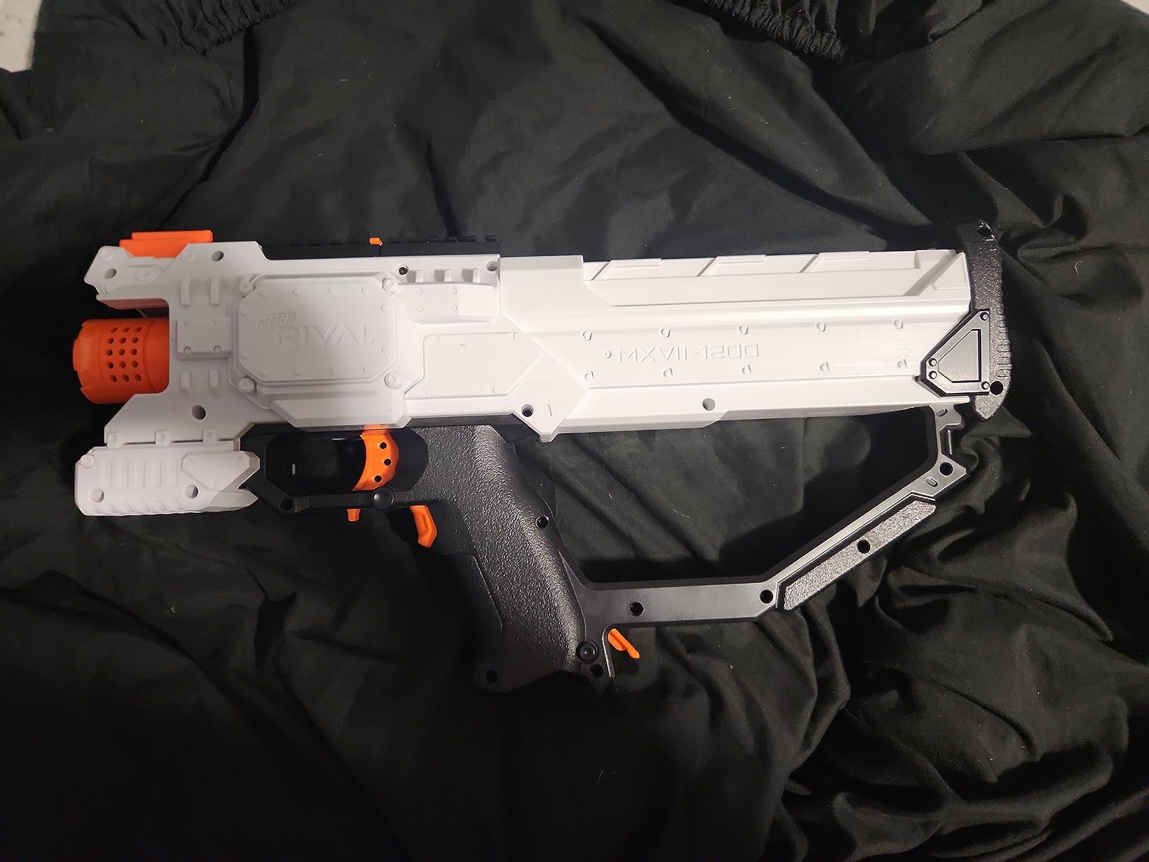 Nerf Rival Hera MXVII-1200 White Combat Blaster customer photo 1