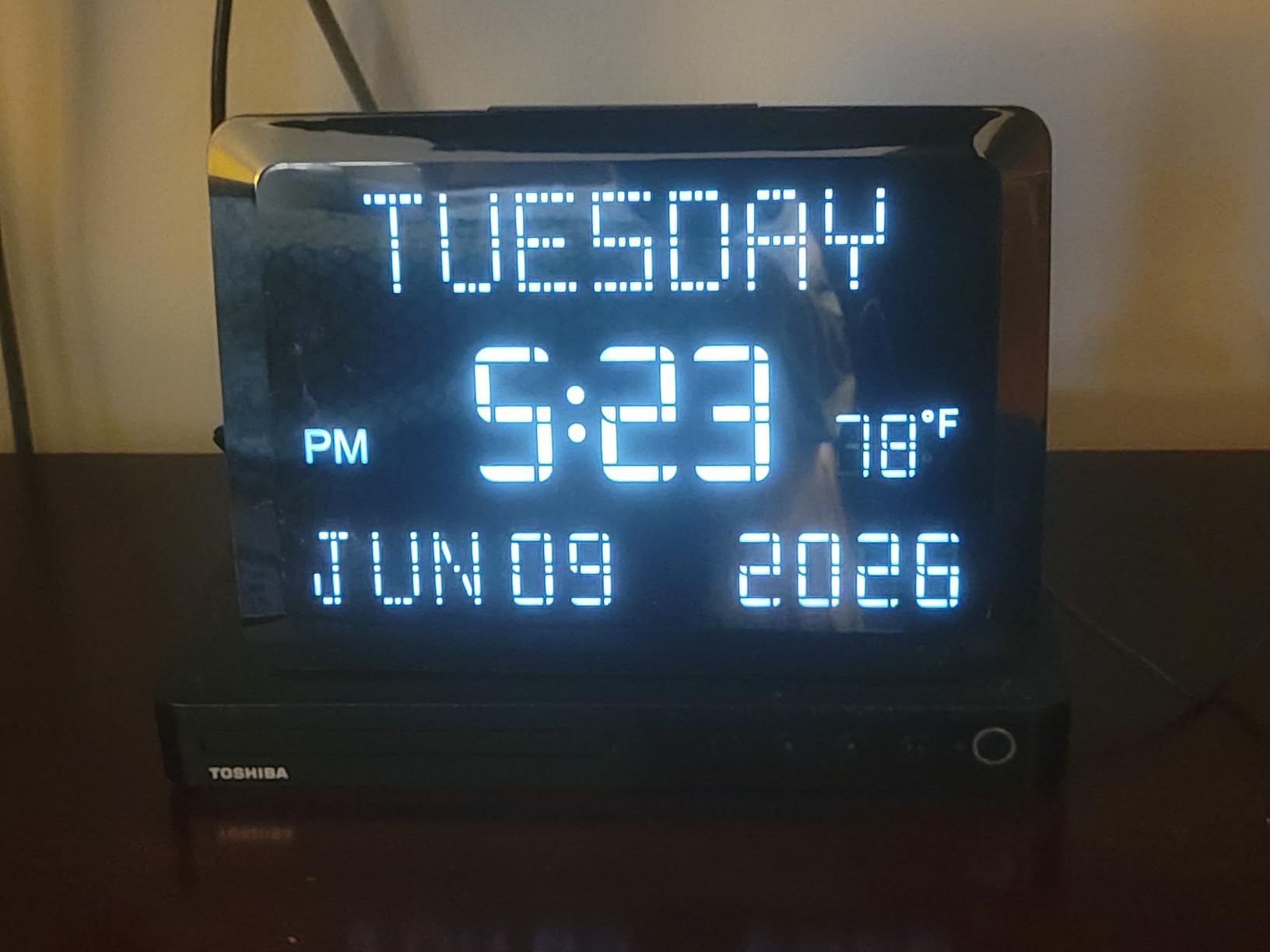 Raynic Digital Clock, 11.5