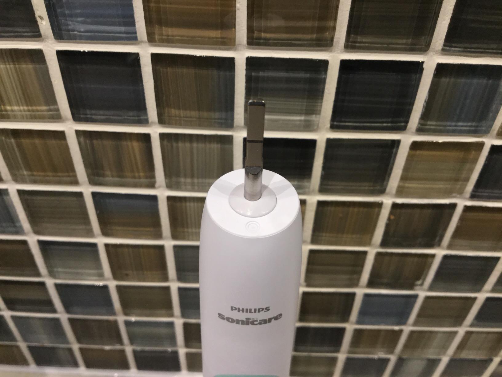 Sonicare ProtectiveClean 4100 Rechargeable Electric Toothbrush Packaging May Vary, White, 1 Count customer photo 1
