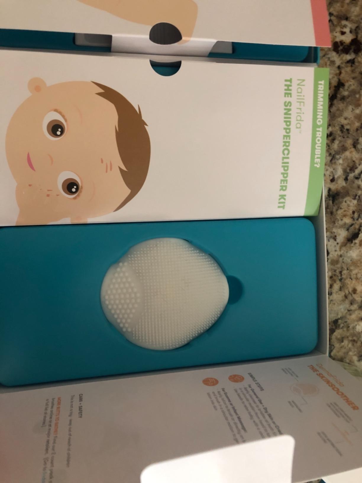 Frida Baby Basics Kit, 6pc Baby Essentials Kit Includes Nasal Aspirator Snotsucker, NailFrida Nail Files, Windi Gas Relief, DermaFrida Bath Brush + Silicone Carry Case customer photo 2