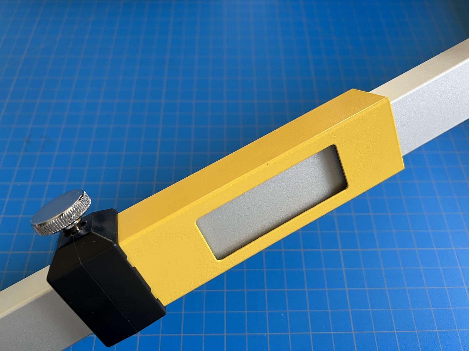 STABILA Hi/Lo Elevation Rod, 52 in to 7 ft, Imperial and Metric Scales, Cat. Number 07469 customer photo 2