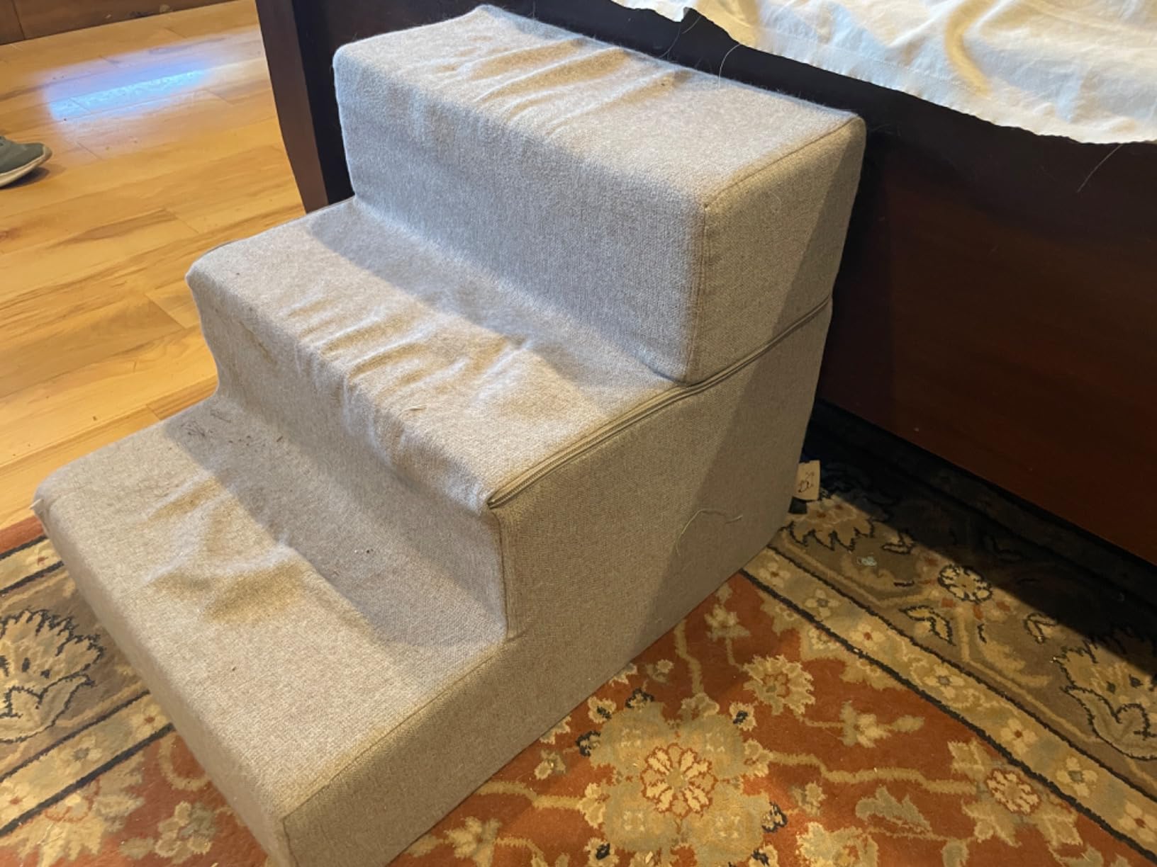 Best Pet Supplies Non-Slip Foam Dog Stair & Pet Ramp, Balanced Indoor Step Support - Foldable Stair, Ash Gray Linen,3-Step customer photo 2