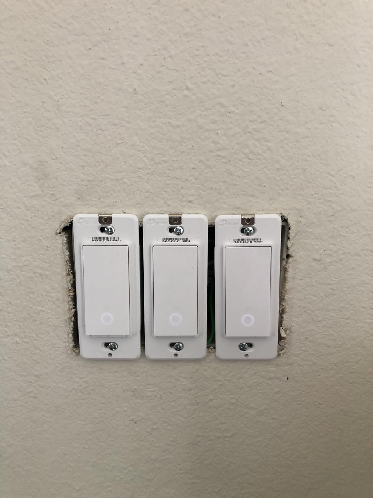 Kasa Smart Light Switch HS200P3, Single Pole, Needs Neutral Wire, 2.4GHz Wi-Fi Light Switch Compatible with Alexa and Google Home, UL Certified, No Hub Required, 3 Count -Pack of 1 , White customer photo 1