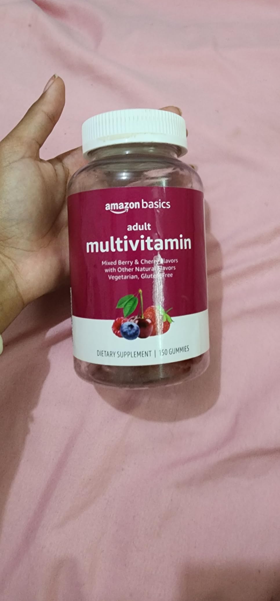 Amazon Basics Adult Multivitamin Gummies, Mixed Berry & Cherry Flavors, 150 Count, 75-Day Supply customer photo 1
