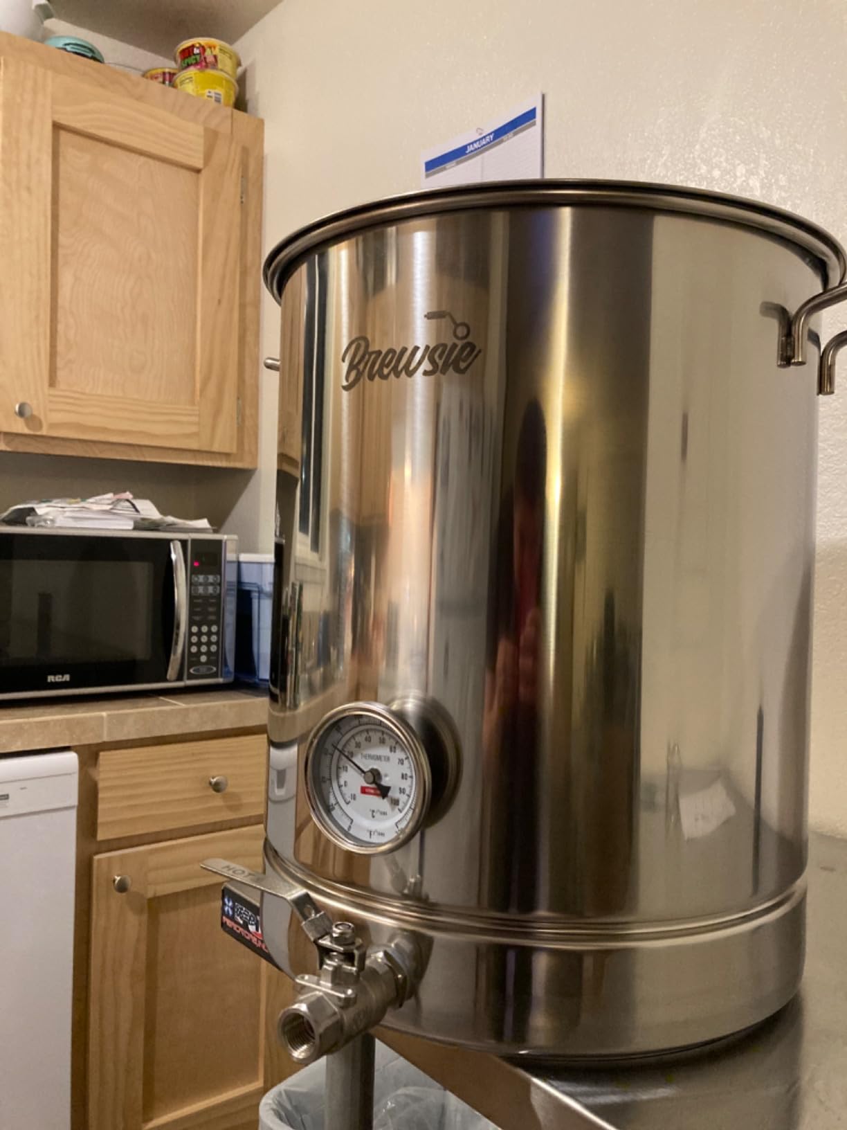 BREWSIE Stainless Steel Home Brew Kettle w/Dual Filtration. Equip with False Bottom Thermometer and Ball Valve for Brewing (8 Gal/ 32 QT) customer photo 2