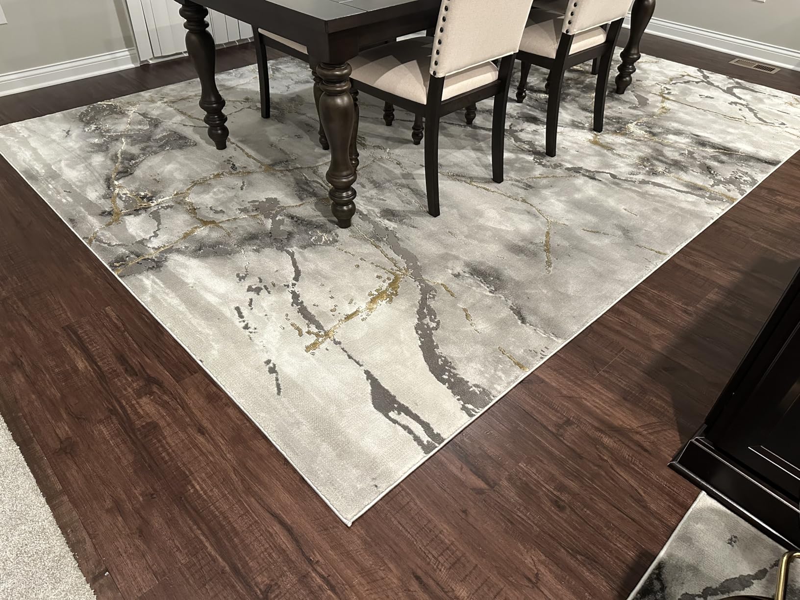SAFAVIEH Area Rug 8x10 - Craft Collection - Large - Grey & Gold, Modern Abstract Design, Non-Shedding & Easy Cleaning, Ideal for Living Room, Bedroom, Office, Dining Space (CFT877F) customer photo 2