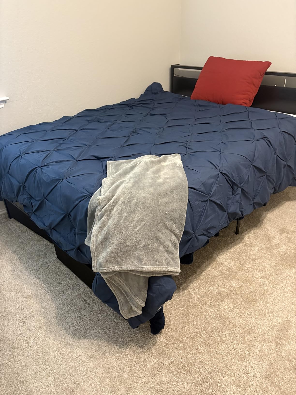 Bedsure King Size Comforter Set Grey - Bed in a Bag Bedding Set 7 Pieces, GentleSoft Pintuck Bed Set Gift for Family, All Season Down Alternative Comforter with Sheets, Pillowcases & Shams customer photo 2
