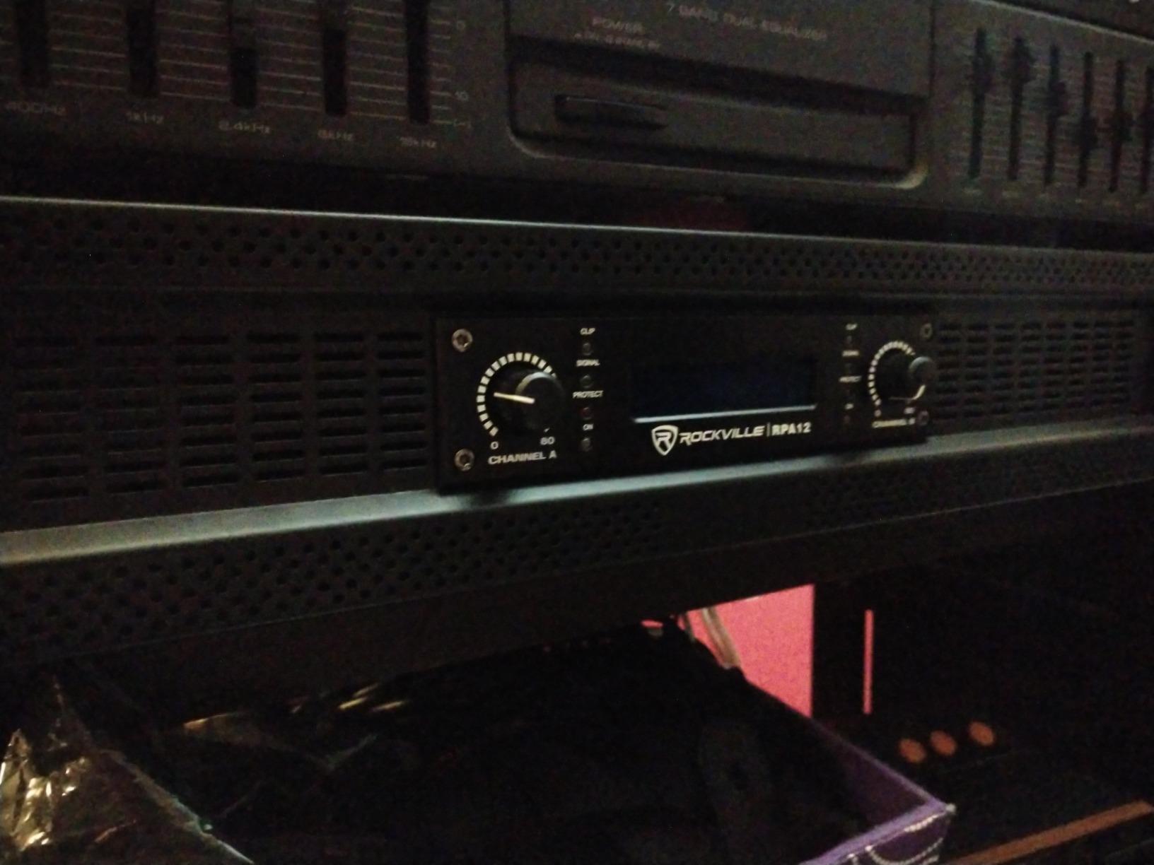 Rockville RPA12 5000W Peak/1400W RMS 2 Channel Rack Mount Power Amplifier, Bridgeable Pro/DJ Amp, LED Indicators, for Live Sound customer photo 2