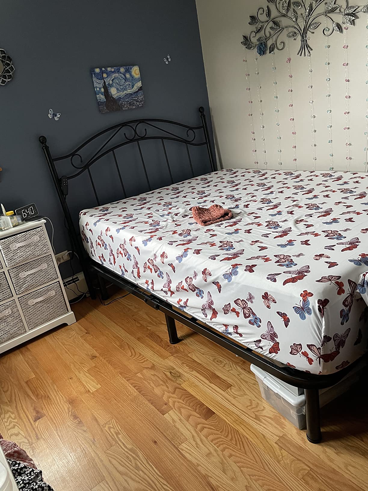 Linenspa Adjustable Bed Frame - Independent Head and Foot Incline - Powerful Quiet Motor - Easy Toolless Assembly - Lounging - Watch TV - Working - Reading - Ergonomic - Electric Bed Base - Full Size customer photo 1