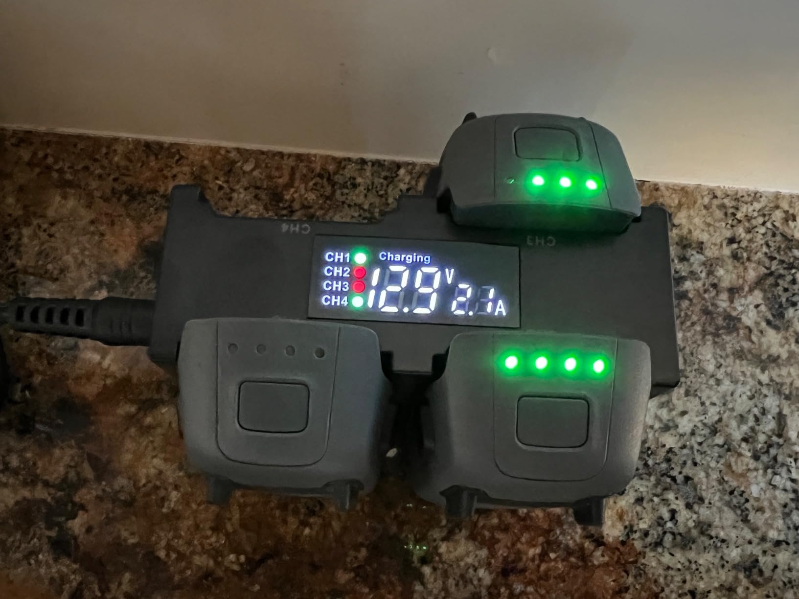 Hanatora Battery Charger with LCD Display for DJI Spark Drone, 4 in 1 Rapid Multi Parallel Charging Hub Accessories customer photo 1