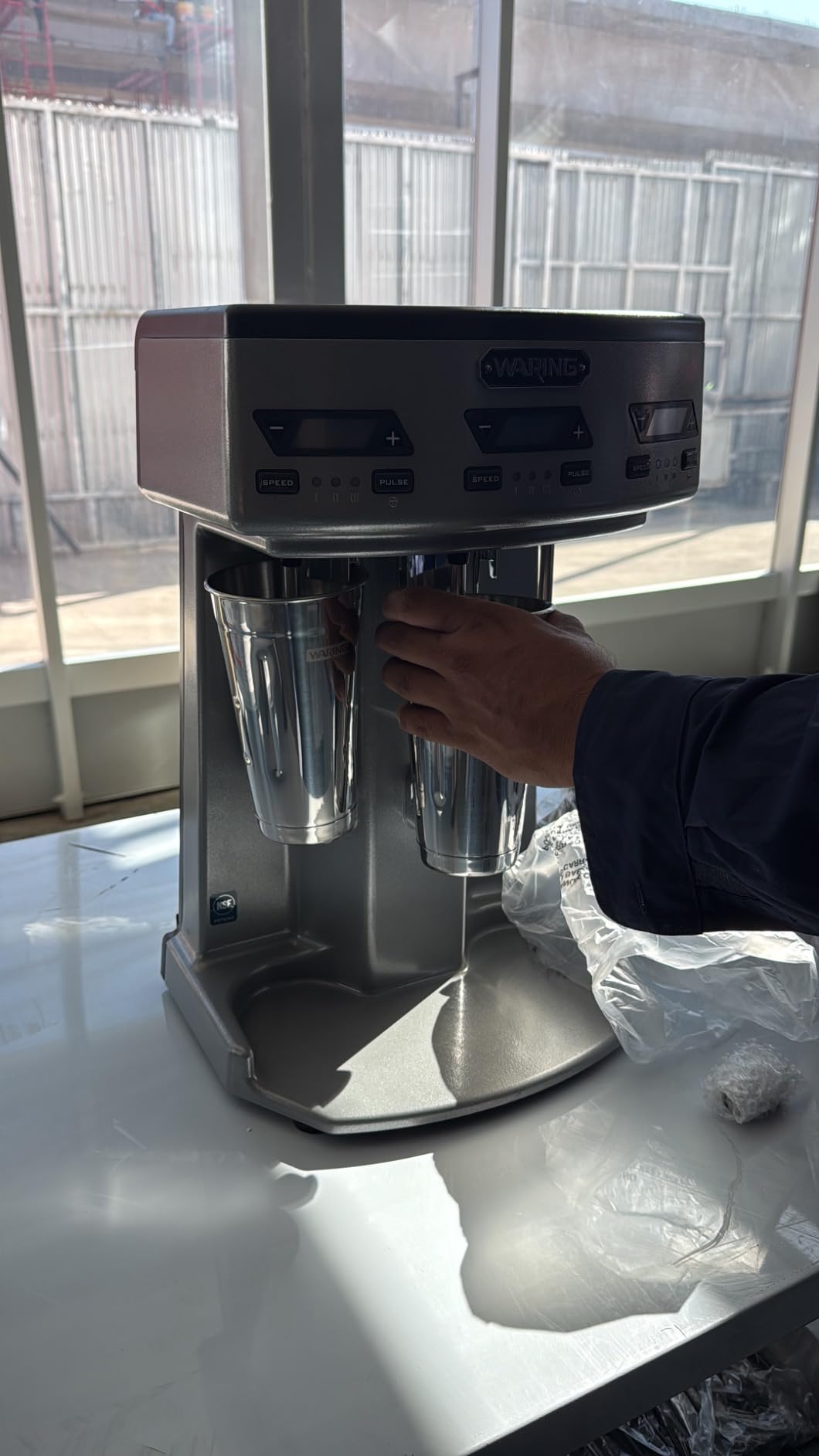 Waring Commercial WDM120TX Heavy-Duty Single 1Hp Spindle Drink Mixer with Countdown Timer, Digital Display, Automatic Start/Stop, 120V customer photo 1