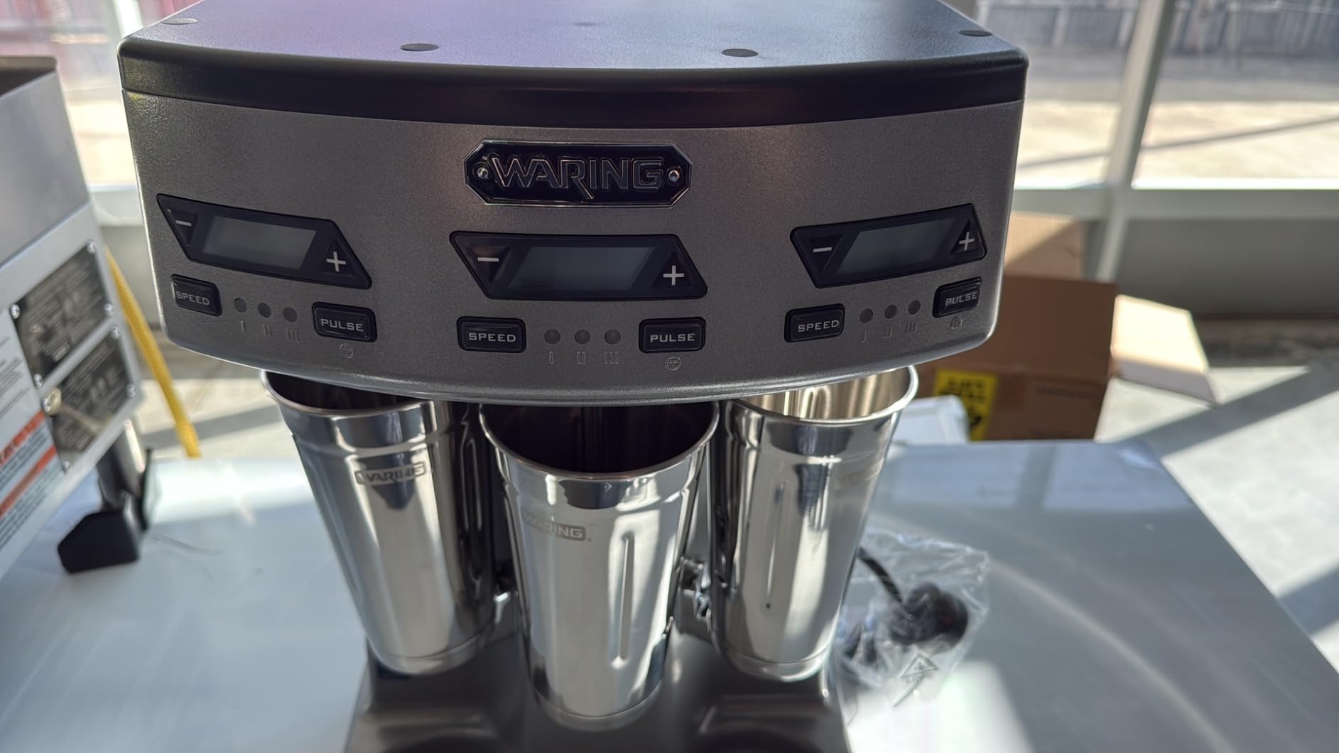 Waring Commercial WDM360TX Heavy-Duty Triple Spindle Drink Mixer, Each Spindle Has Independent 1hp Motor, with Countdown Timer, Digital Display, Automatic Start/Stop, 120V customer photo 2
