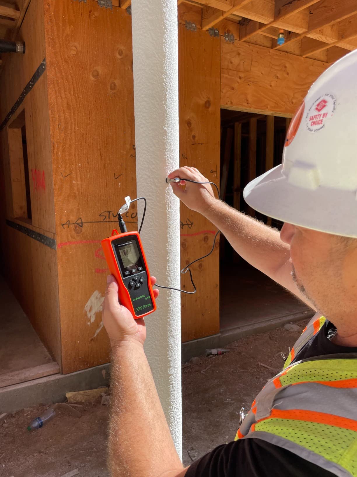 Coating Thickness Gauge Industrial-818 with External Probe - 0-197 mil (0-5000um) Fe / 0-120 mil (0-3000um) NFe, 0.001 mil Resolution, Factory/Zero/Multi-Point Calibration, Memory, PC Connectivity customer photo 1