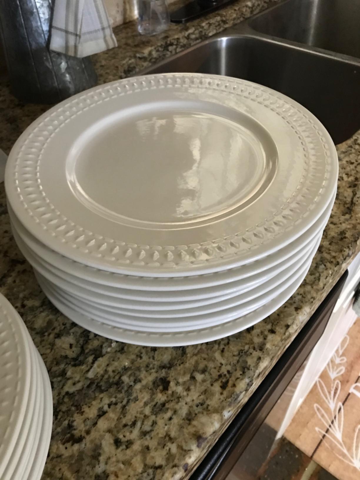 Tabletops Gallery Embossed White Porcelain Round Dinnerware - Bloom 12 Piece Dinnerware Set customer photo 1