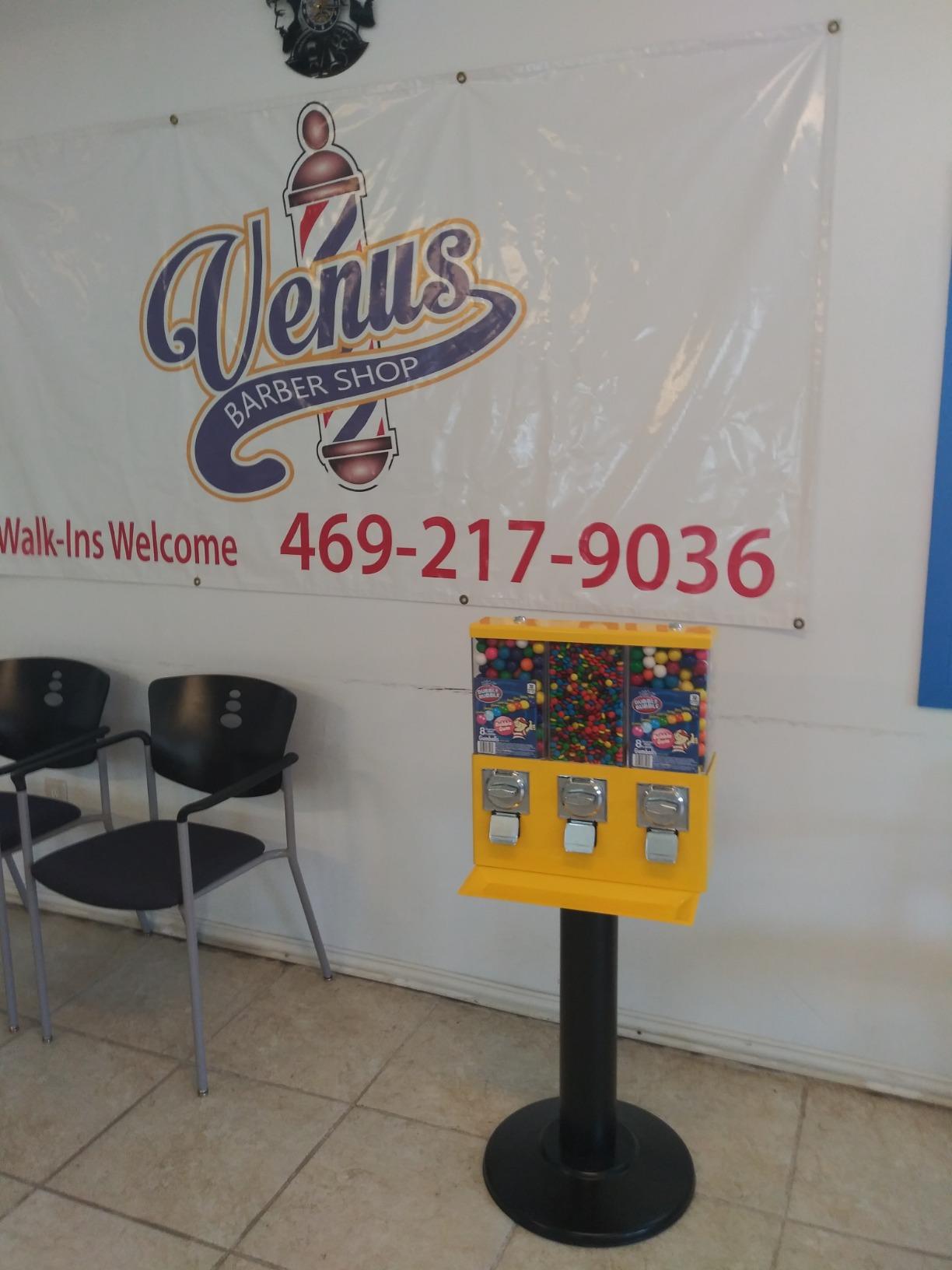 VBENLEM Triple Head Candy Vending Machine, 1-inch Gumball Vending Machine, Commercial Gumball Vending Machine with Stand and Adjustable Candy Outlet Size, Candy Vending Machine for Home, Gaming Stores customer photo 2