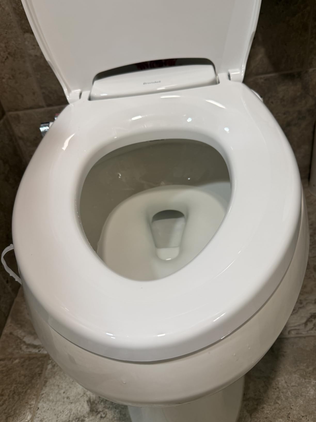 Brondell Bidet Toilet Seat Non-Electric Swash Ecoseat, Fits Elongated Toilets, White - Dual Nozzle System, Ambient Water Temperature customer photo 1