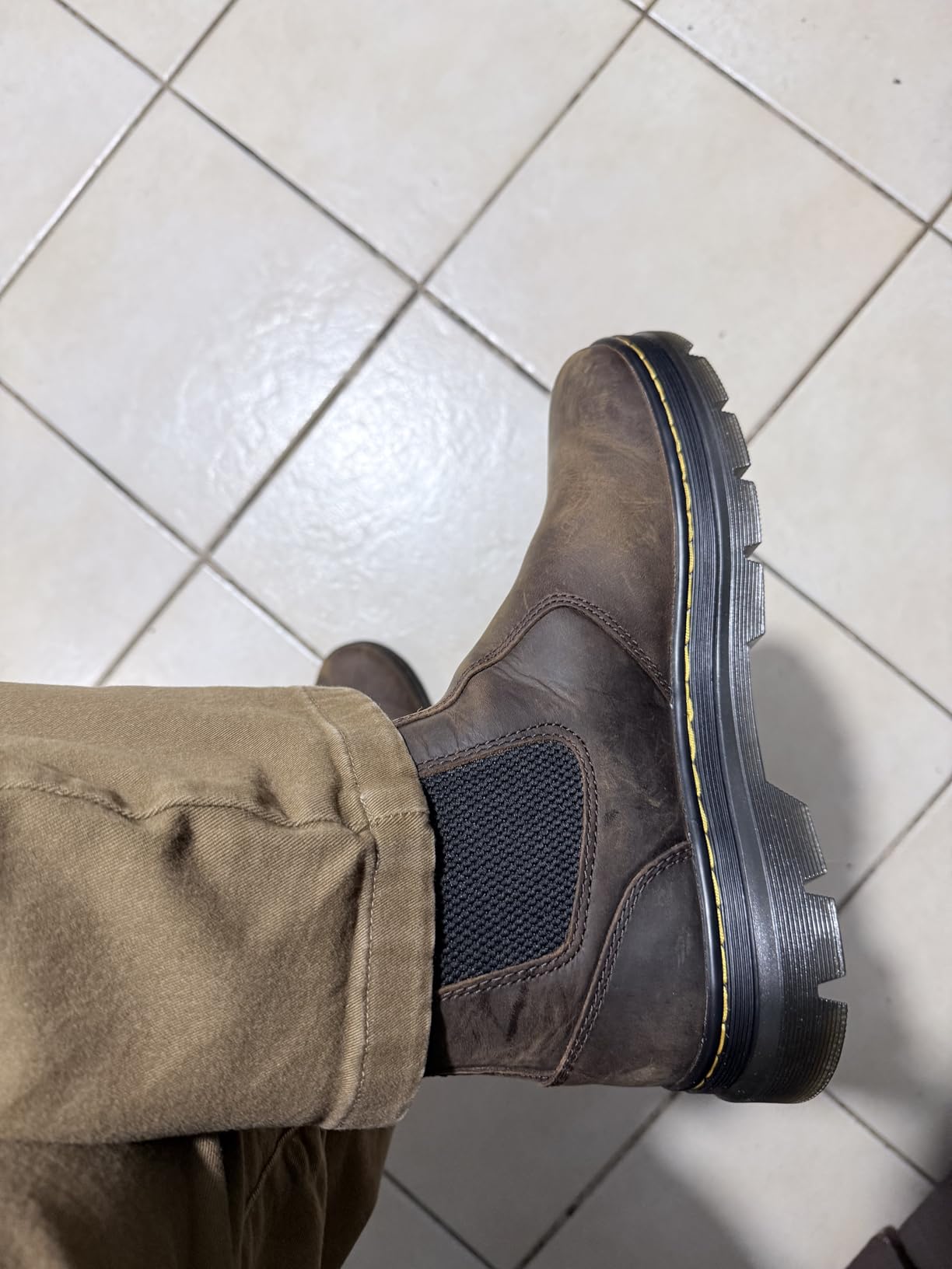 Dr. Martens unisex-adult Embury Leather Chelsea Boot customer photo 2