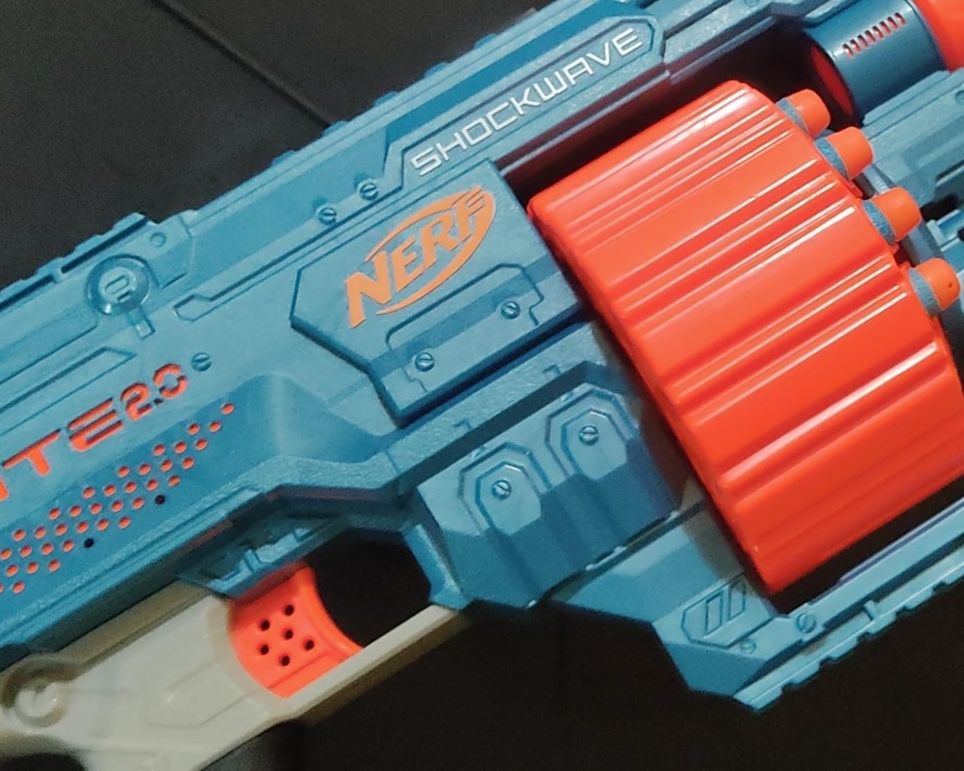 Nerf Elite 2.0 Shockwave RD-15 Dart Blaster, 30 Nerf Elite Darts, 15-Dart Rotating Drum, Kids Outdoor Toys for 8 Year Old Boys & Girls and Up customer photo 2
