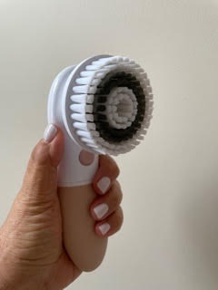 Vanity Planet Raedia Facial Cleansing Brush - Electric Facial Cleansing Brush with 4 Exfoliating Brush Heads - Waterproof, Handheld, Lightweight for Face Scrubber and Exfoliating Face - Warm Grey customer photo 1