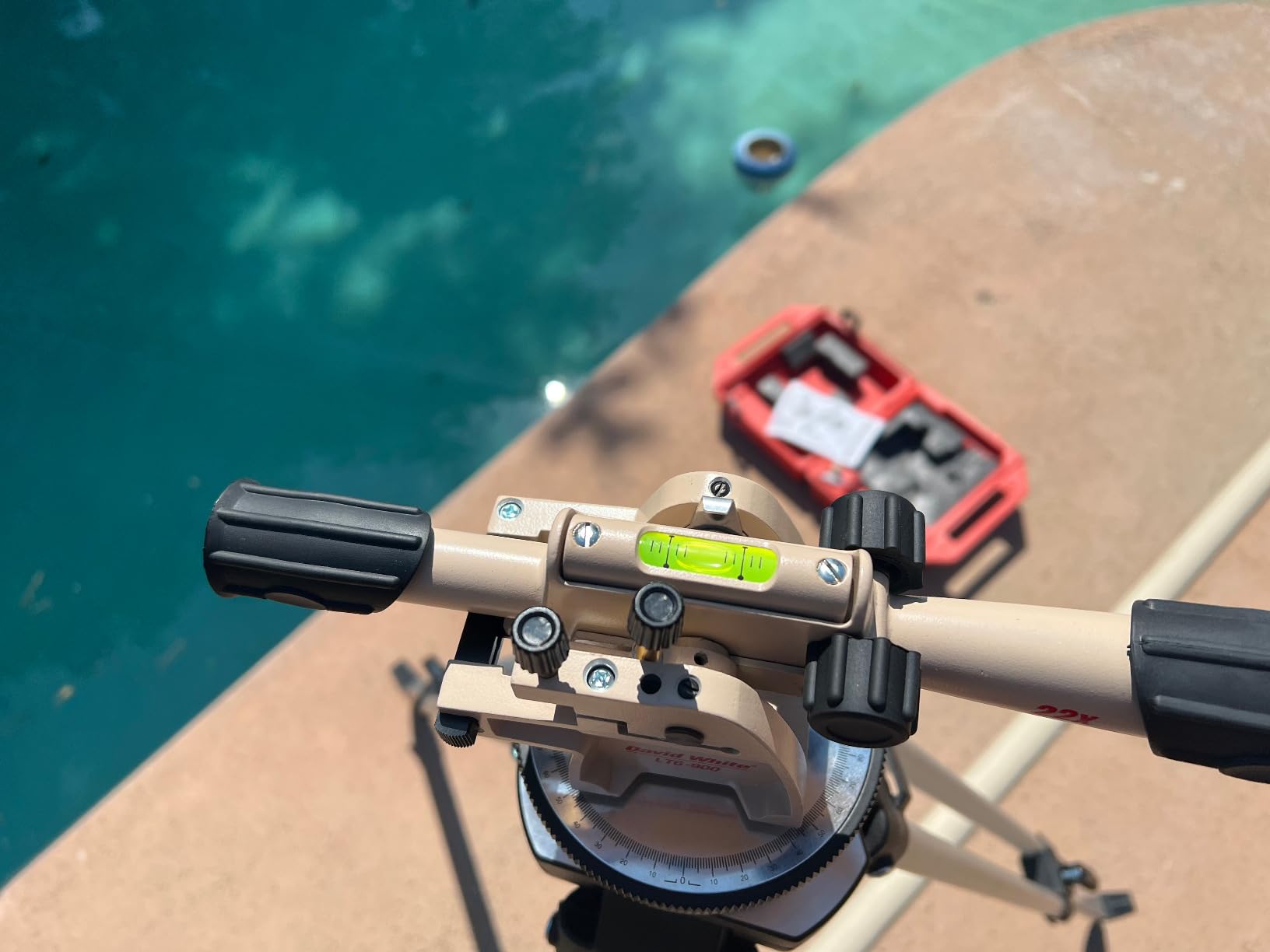 David White LT6-900 Meridian 22X Optical Level-Transit Kit (10ths), Black customer photo 2