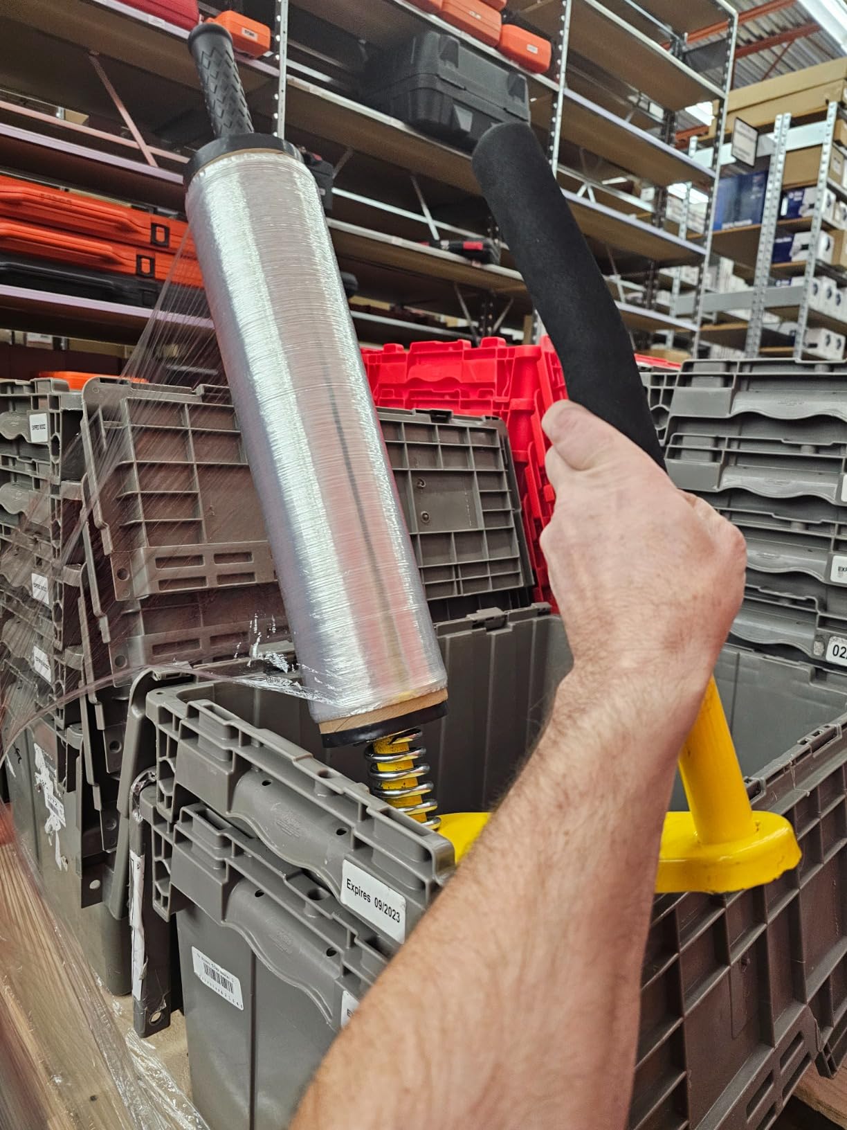 Pallet Stretch Film Packing Machine Shrink Wrap Dispenser Holder for 18 inch and 20 inch, Yellow customer photo 1