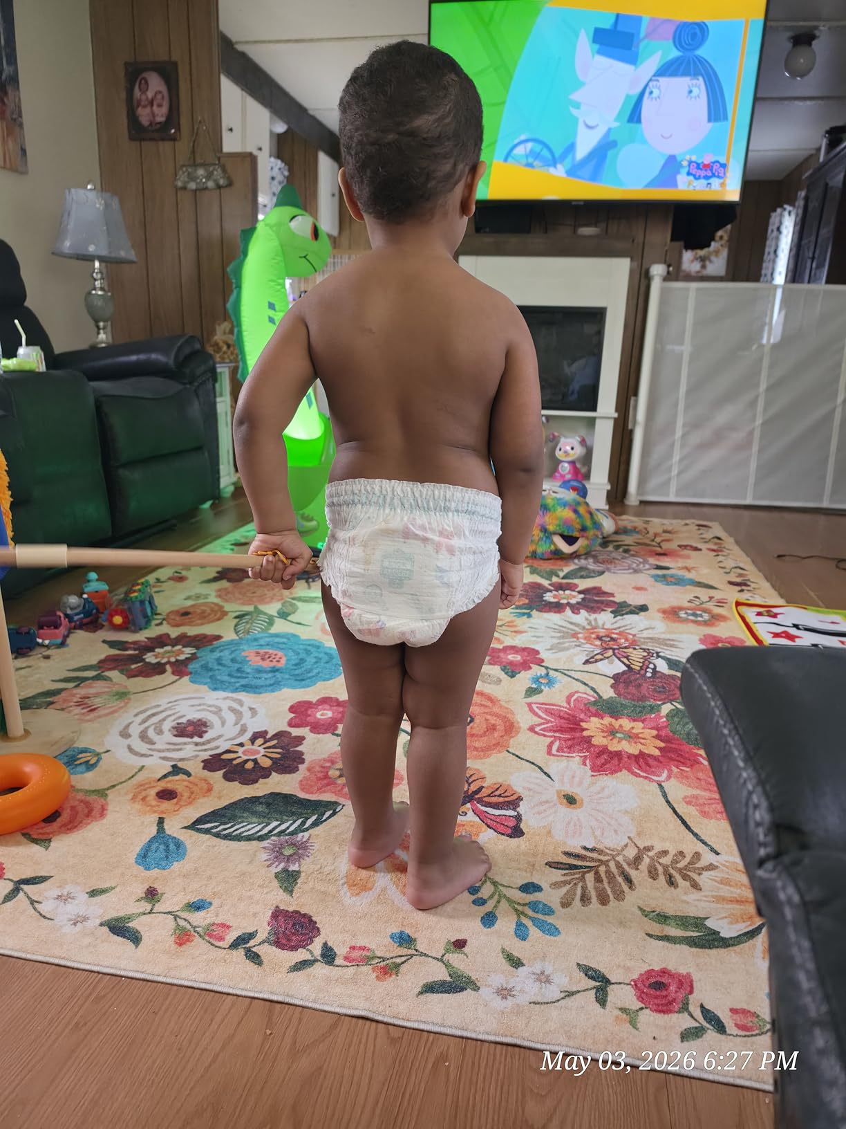 Pampers Cruisers 360 Diapers, Size 5, 128 Count, Babyproof up to 100% Leakproof Pull-On Diaper customer photo 1