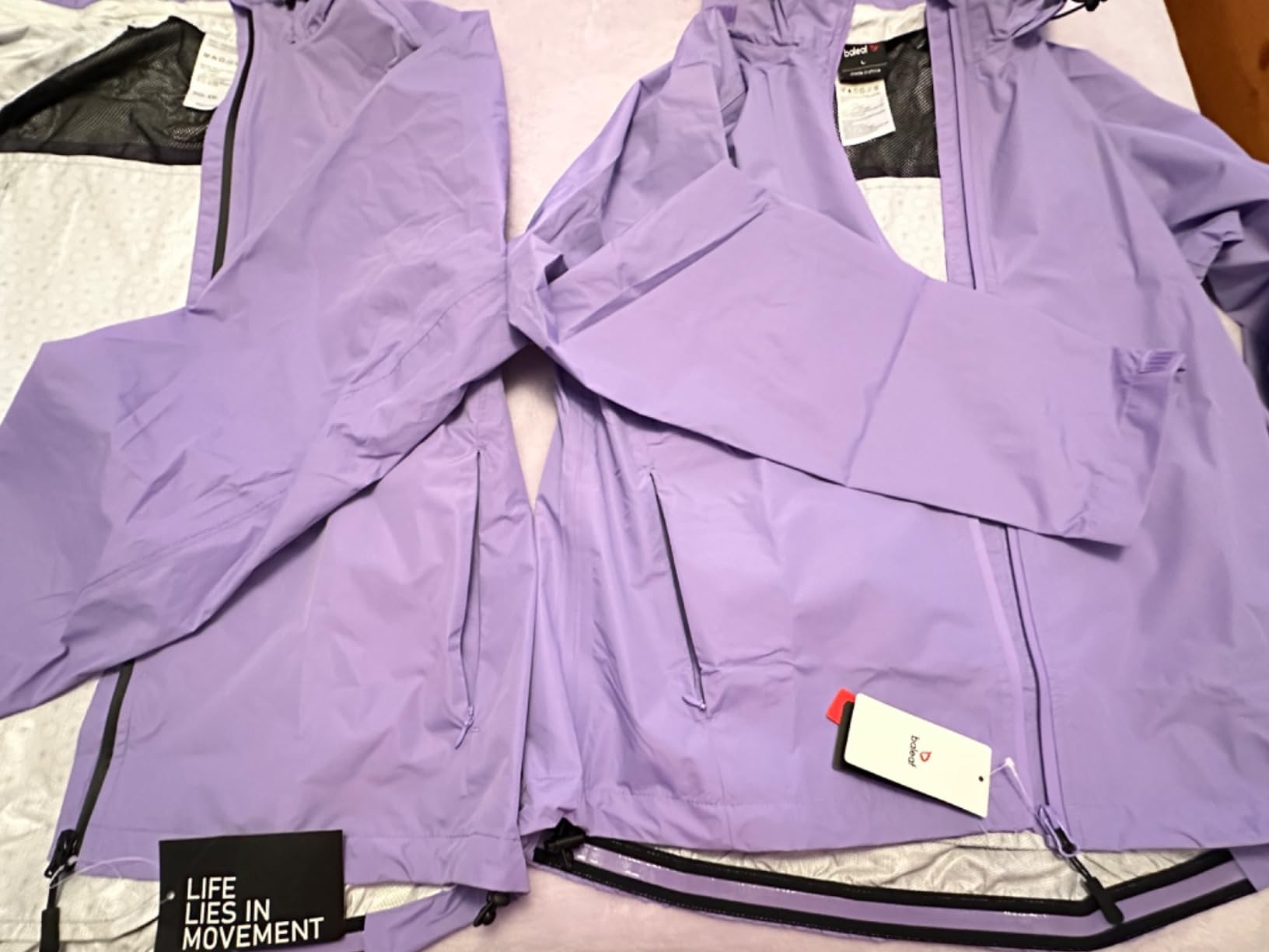 baleaf Women's Rain Jackets Waterproof Windbreaker Packable Running Lightweight Cycling Jacket Reflective Hooded customer photo 1