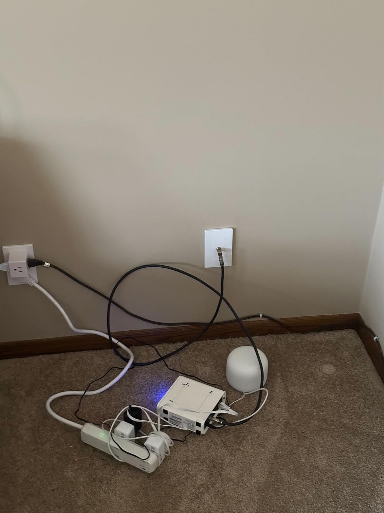 Legrand - OnQ Cable Management, In-Wall Media Box, Dual Purpose Structured Wiring Enclosure with Mounting Bracket, Home Networking Panel, 17 inch, White, ENP1705NAV1 customer photo 2
